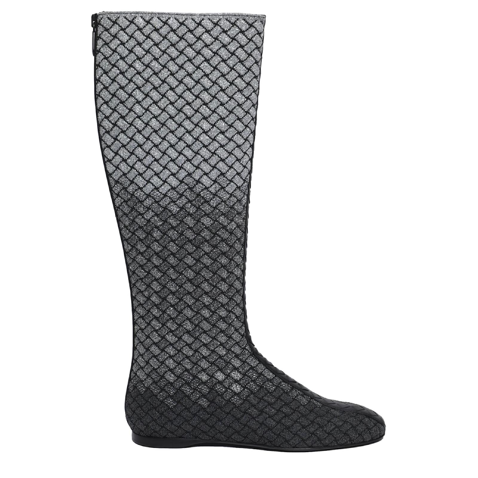 靴 BOTTEGA VENETA Bottega Veneta Tractor Boots black & purple SZ:41 – Bankofgrails