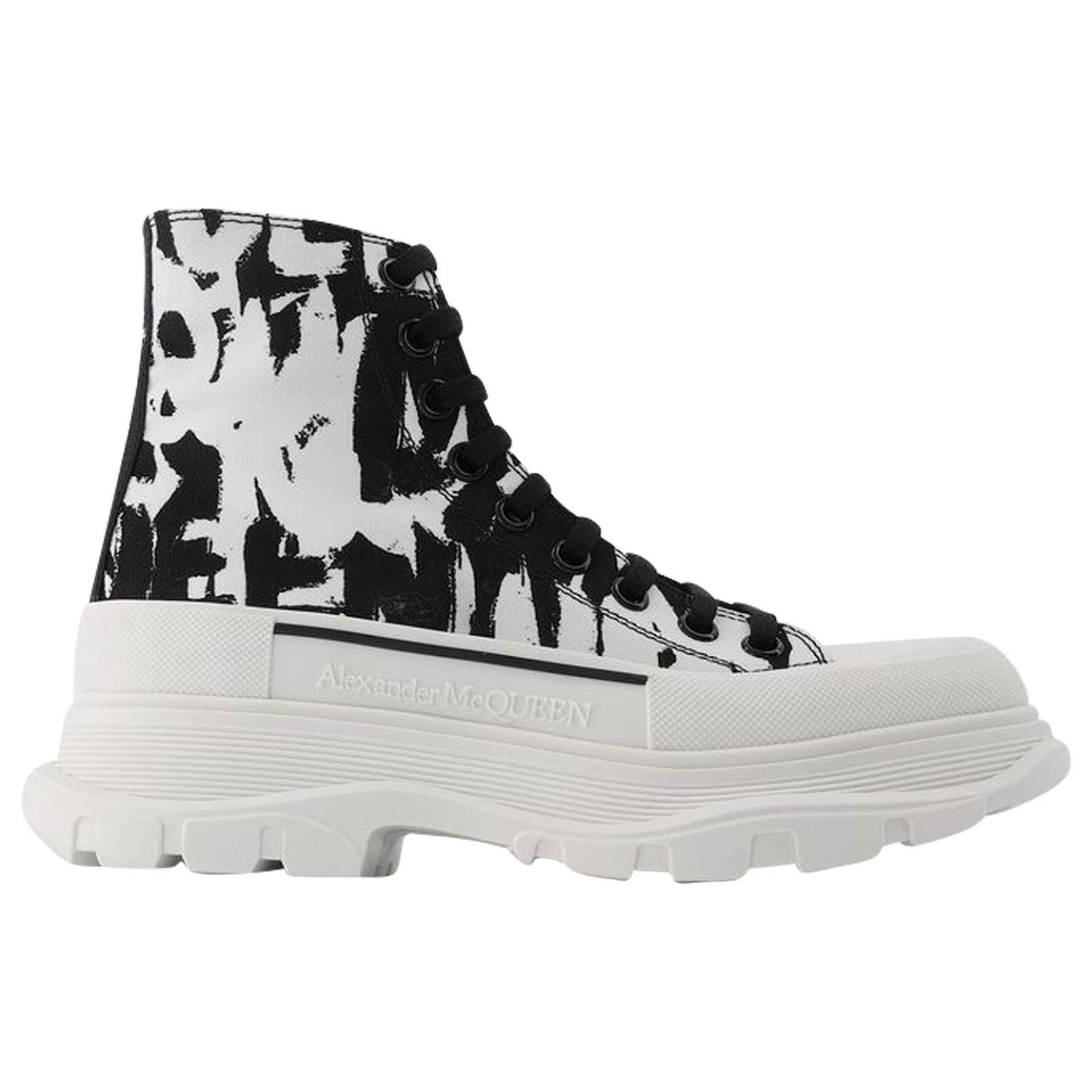 Tread Slick Sneakers in White Fabric