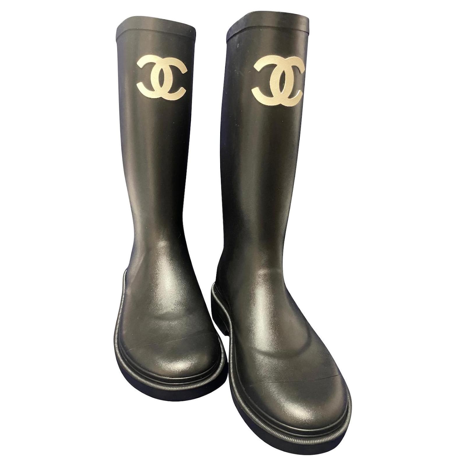 Chanel Rubber Boots Black ref.591146 - Joli Closet