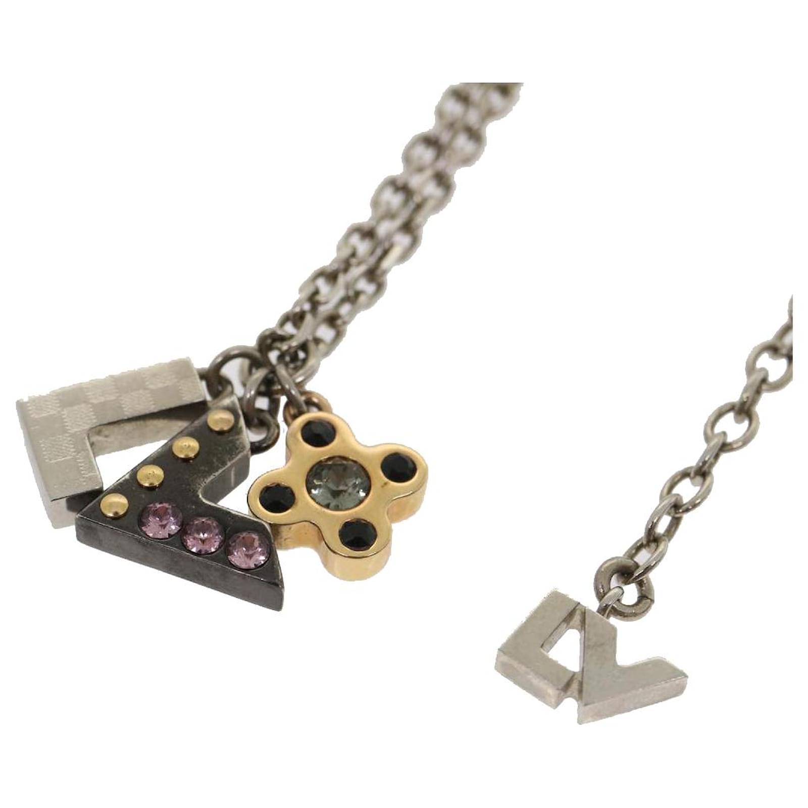 Pendentif Vintage Lettre M - Initiale En Métal Argenté Avec Cristaux - Bijou Fantaisie Occasion