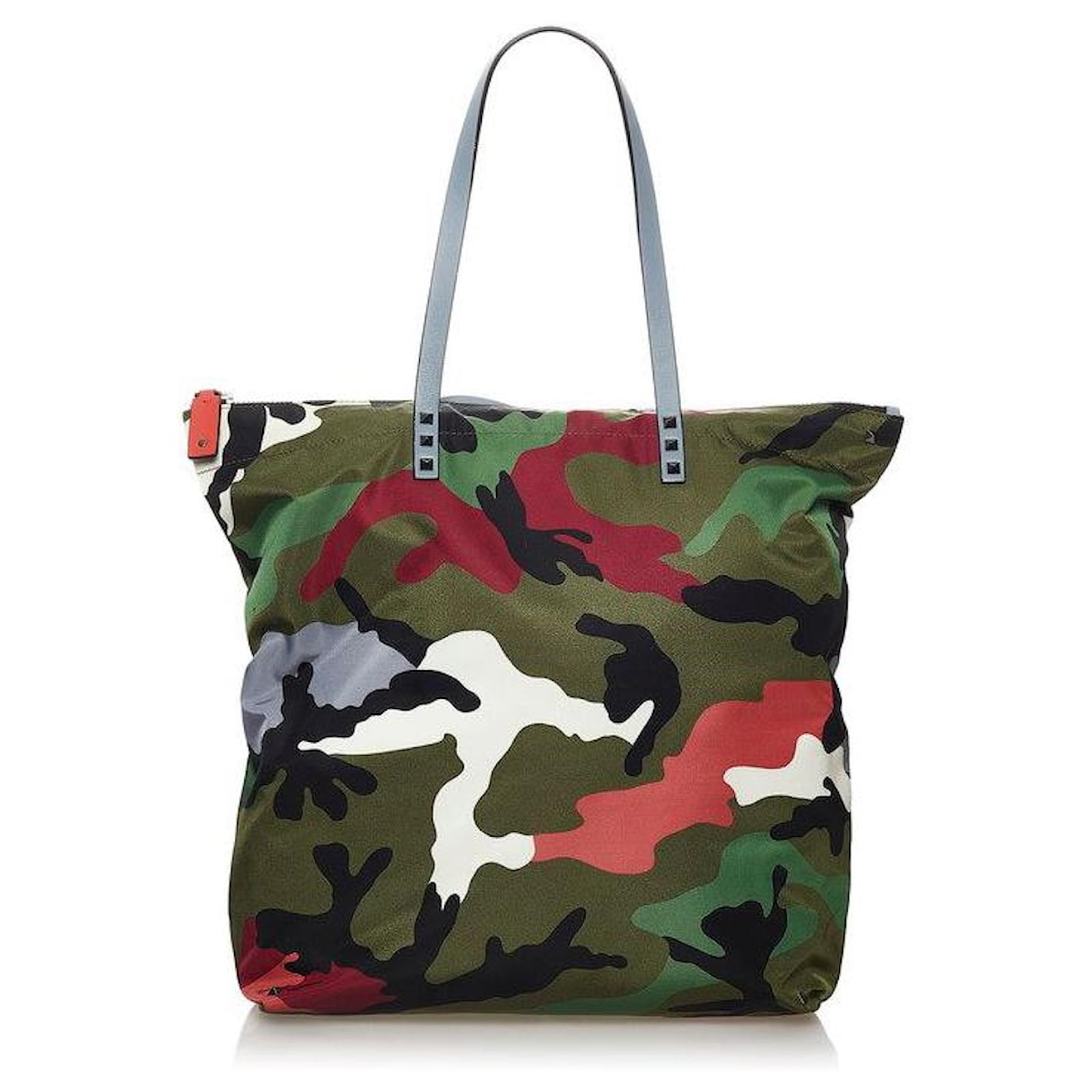 Valentino Print Nylon Tote Bag Multiple colors ref.594472 - Joli Closet
