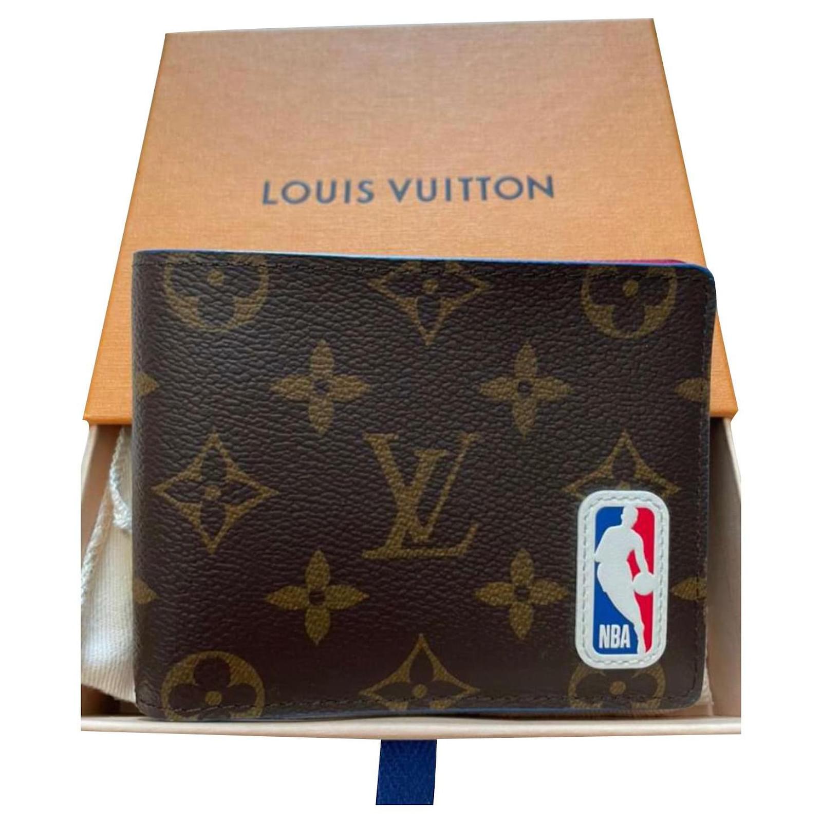 Carteira Louis Vuitton Nba em couro legítimo!