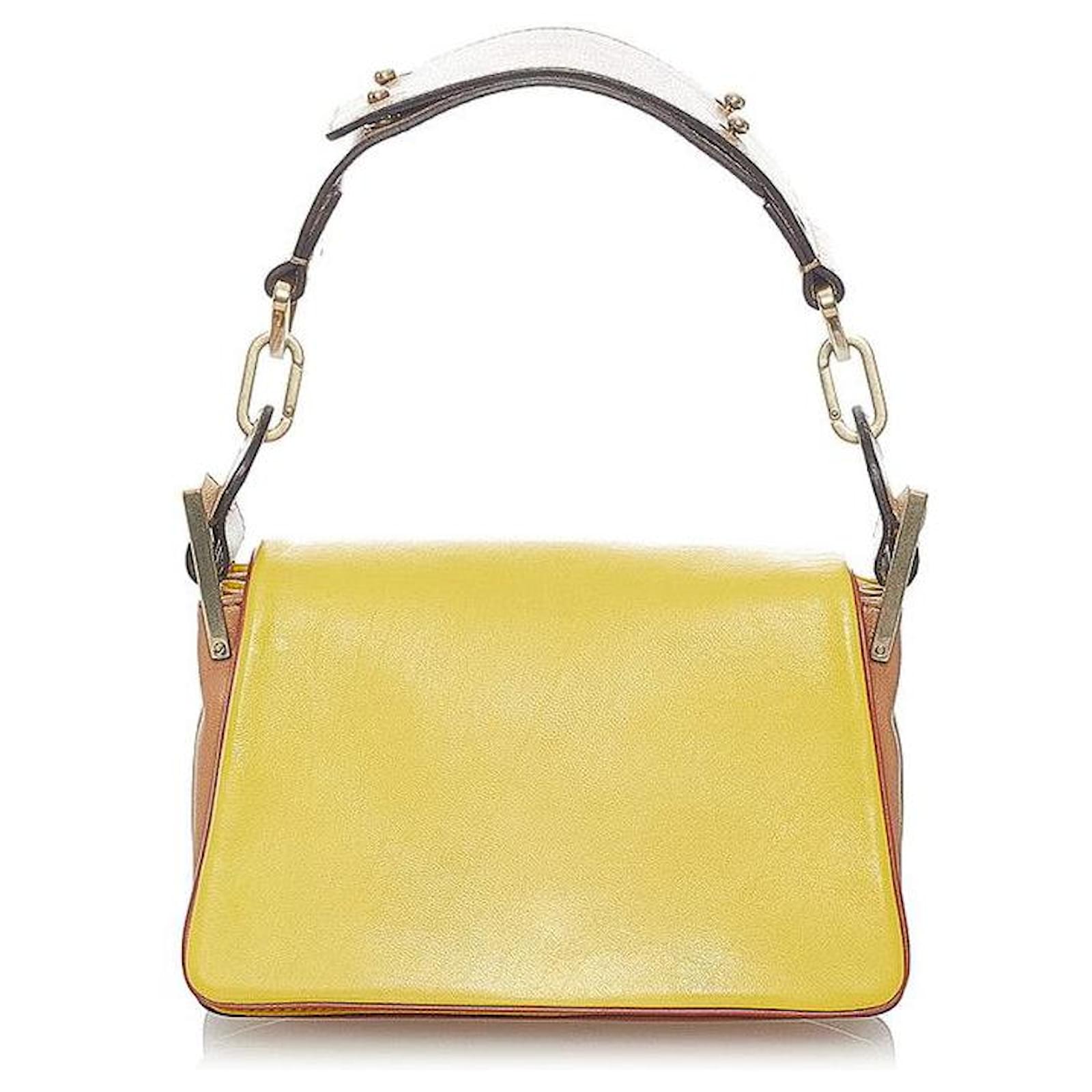 Chloé Leather Shoulder Bag Yellow ref.595366 Joli Closet