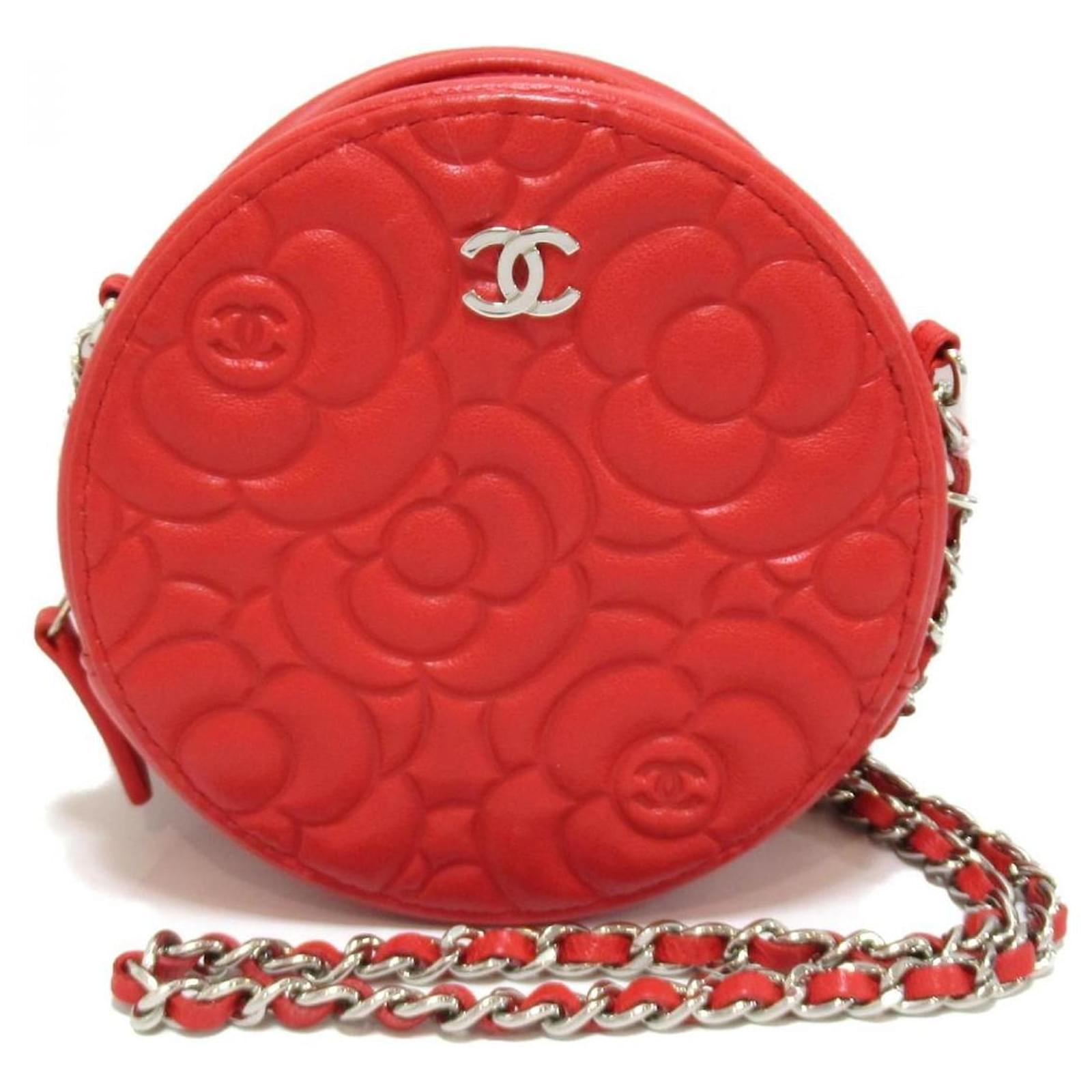Chanel Red Camellia Embossed Round Crossbody Bag Lambskin ref.597254 - Joli  Closet