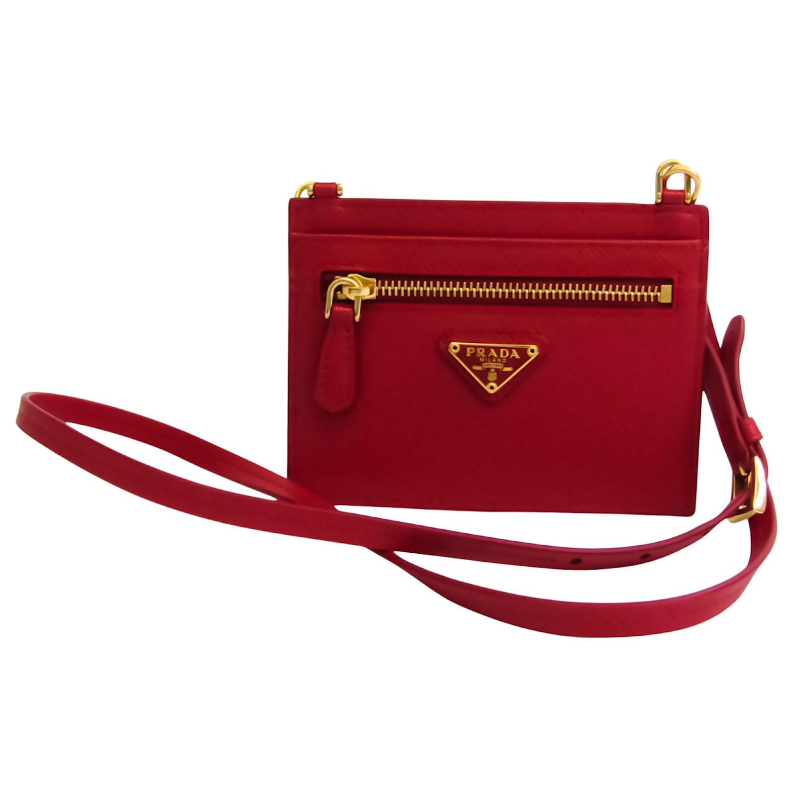 Leather purse Prada Red in Leather - 39028271