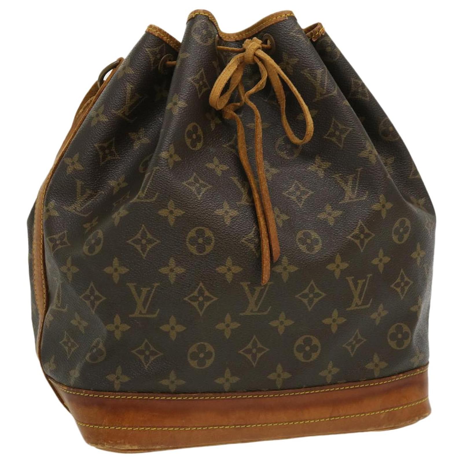 Louis Vuitton Monogram Petit Noe Shoulder Bag M42226 LV Auth 40073