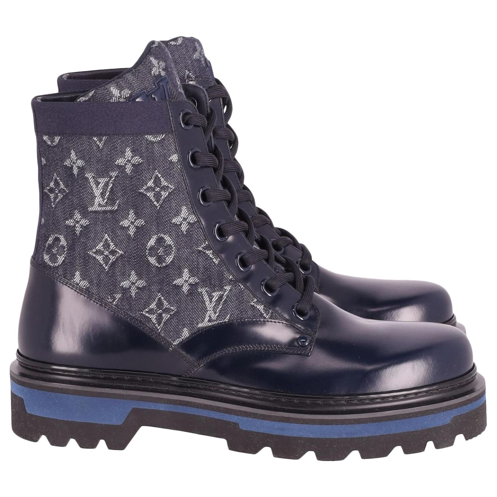 Louis Vuitton Ranger Ankle Boots in Navy Blue Leather ref.600036