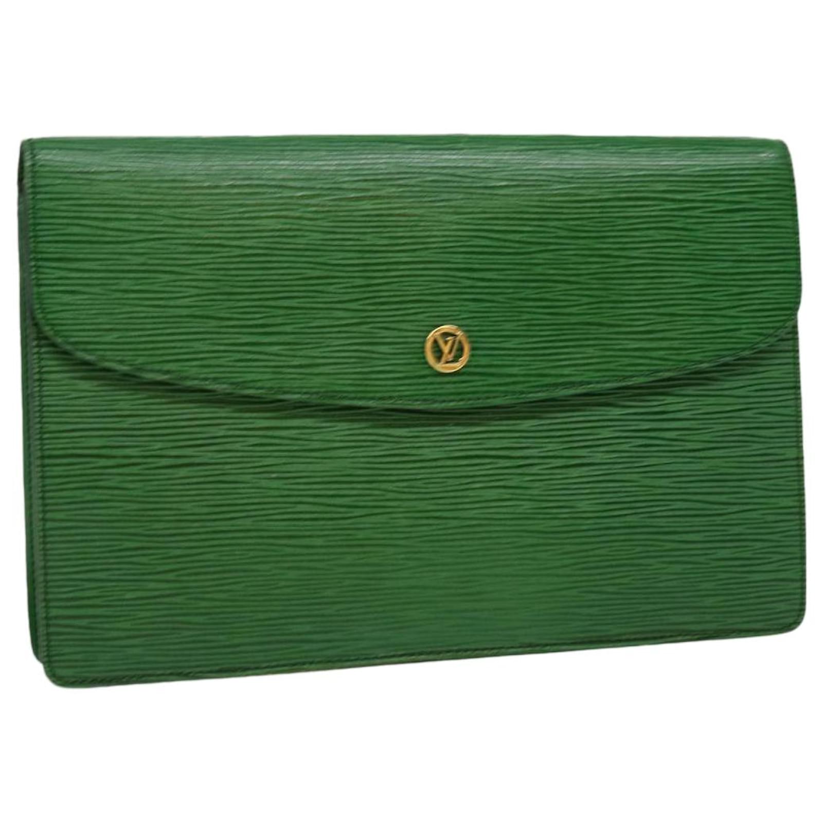 Louis Vuitton EPI Montaigne Clutch