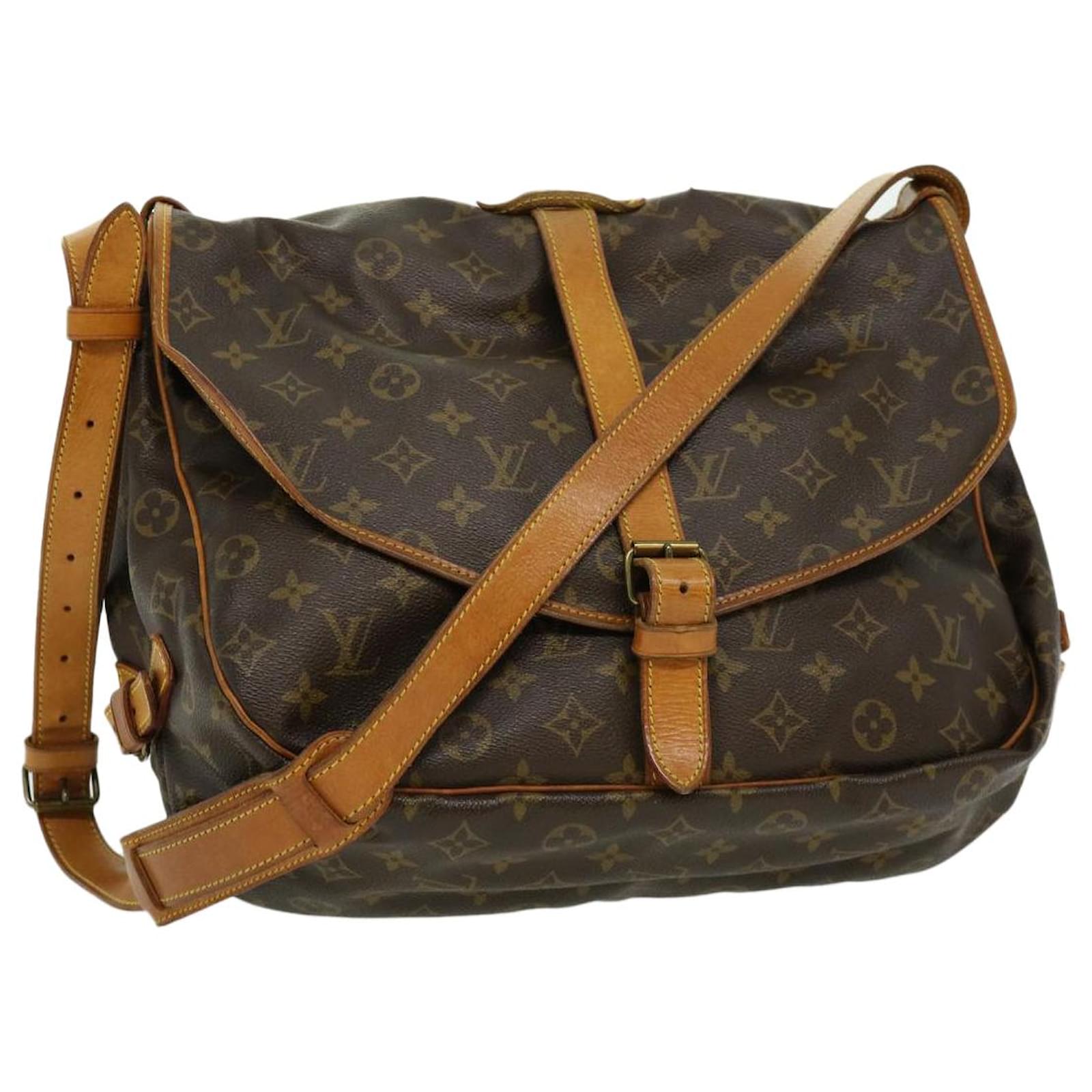 Louis Vuitton, Bags, Auth Louis Vuitton Saumur 35 Crossbody Shoulder Bag