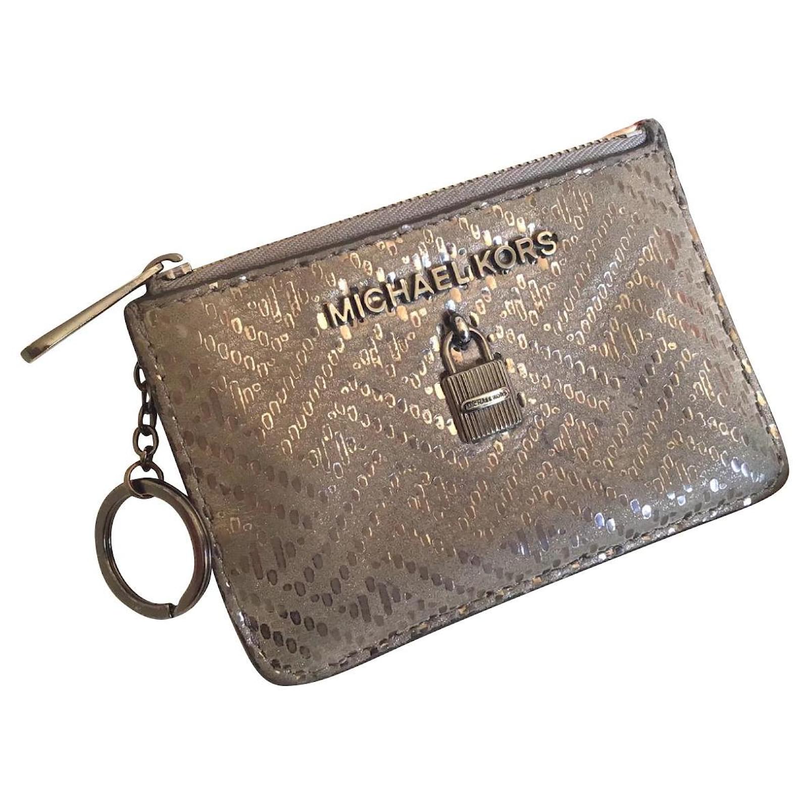 Large Micheal kors purse with chain hanger selma | Michael kors bag, Purses,  Micheal kors