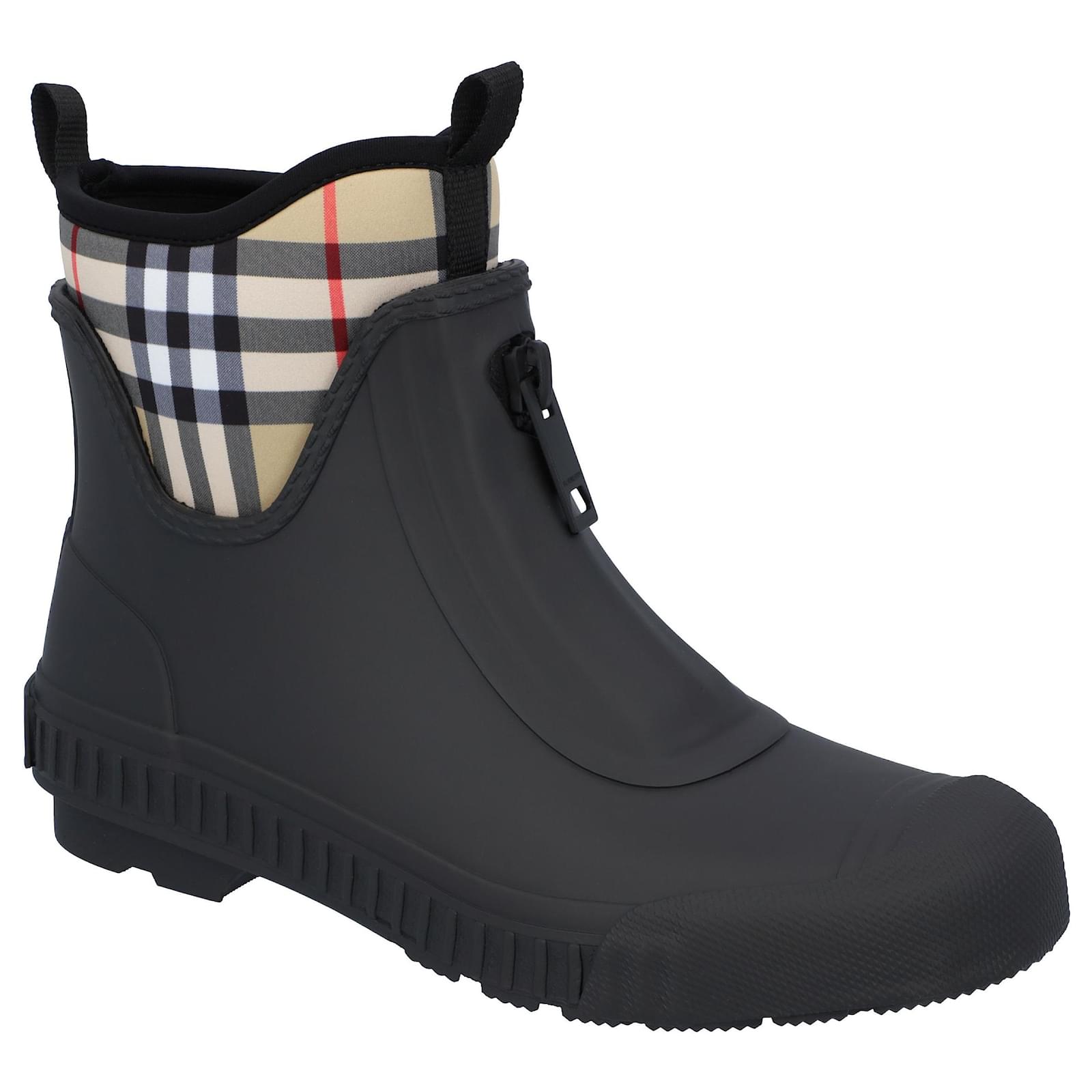 Botas de chuva com painel xadrez feminino Burberry em borracha preta ...