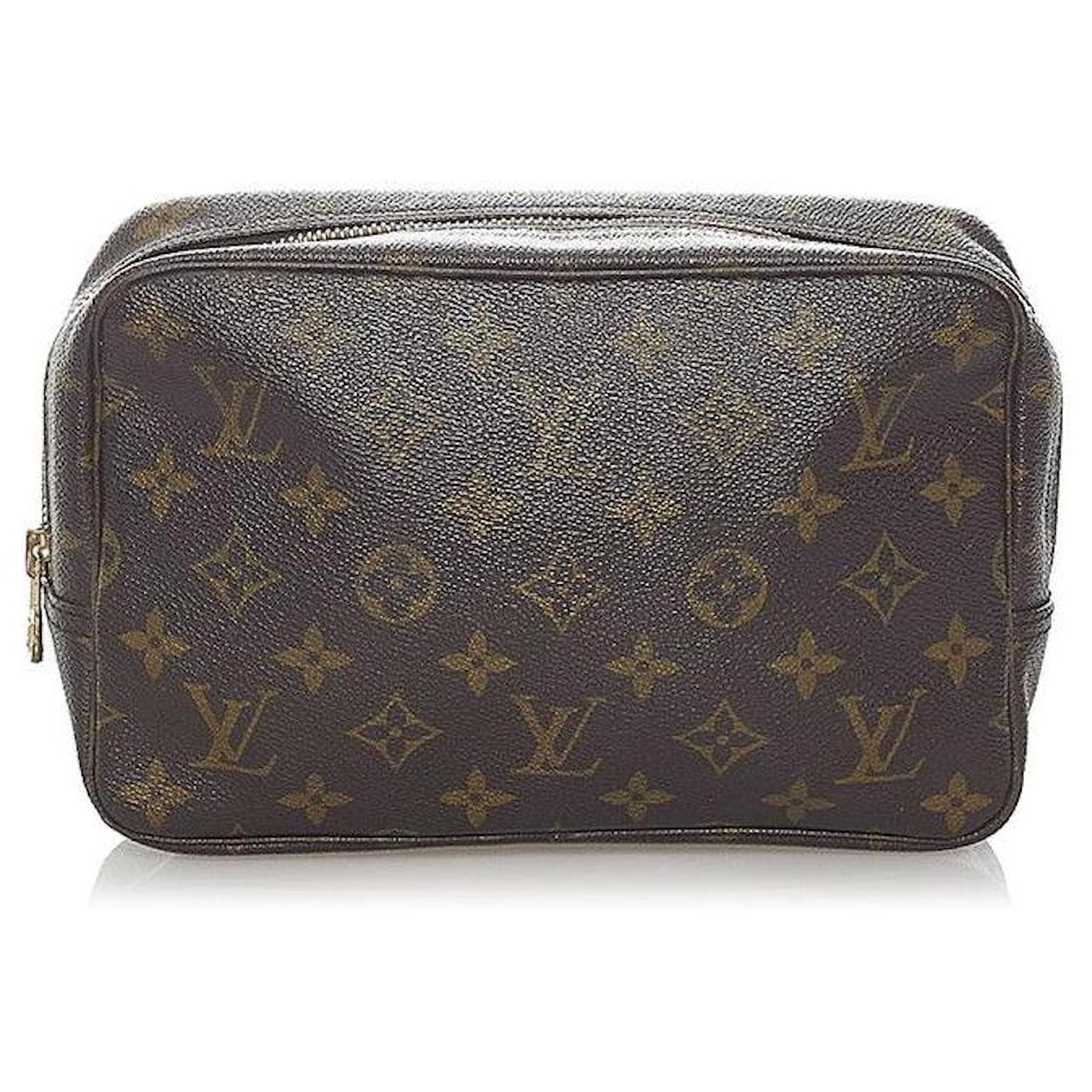 Trousse Toilette Louis Vuitton