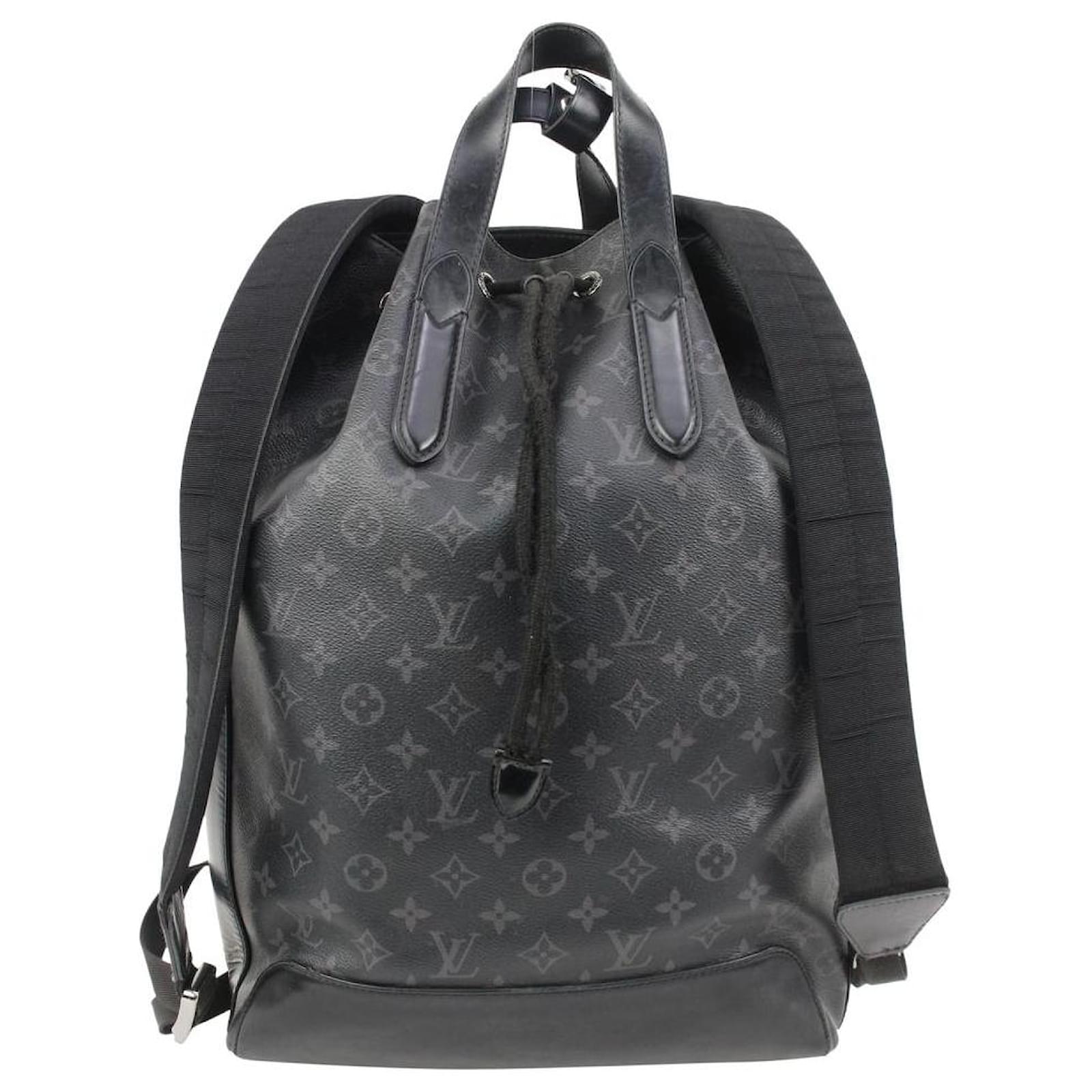 Louis Vuitton Black Monogram Eclipse Explorer Backpack Leather ref.604796 -  Joli Closet