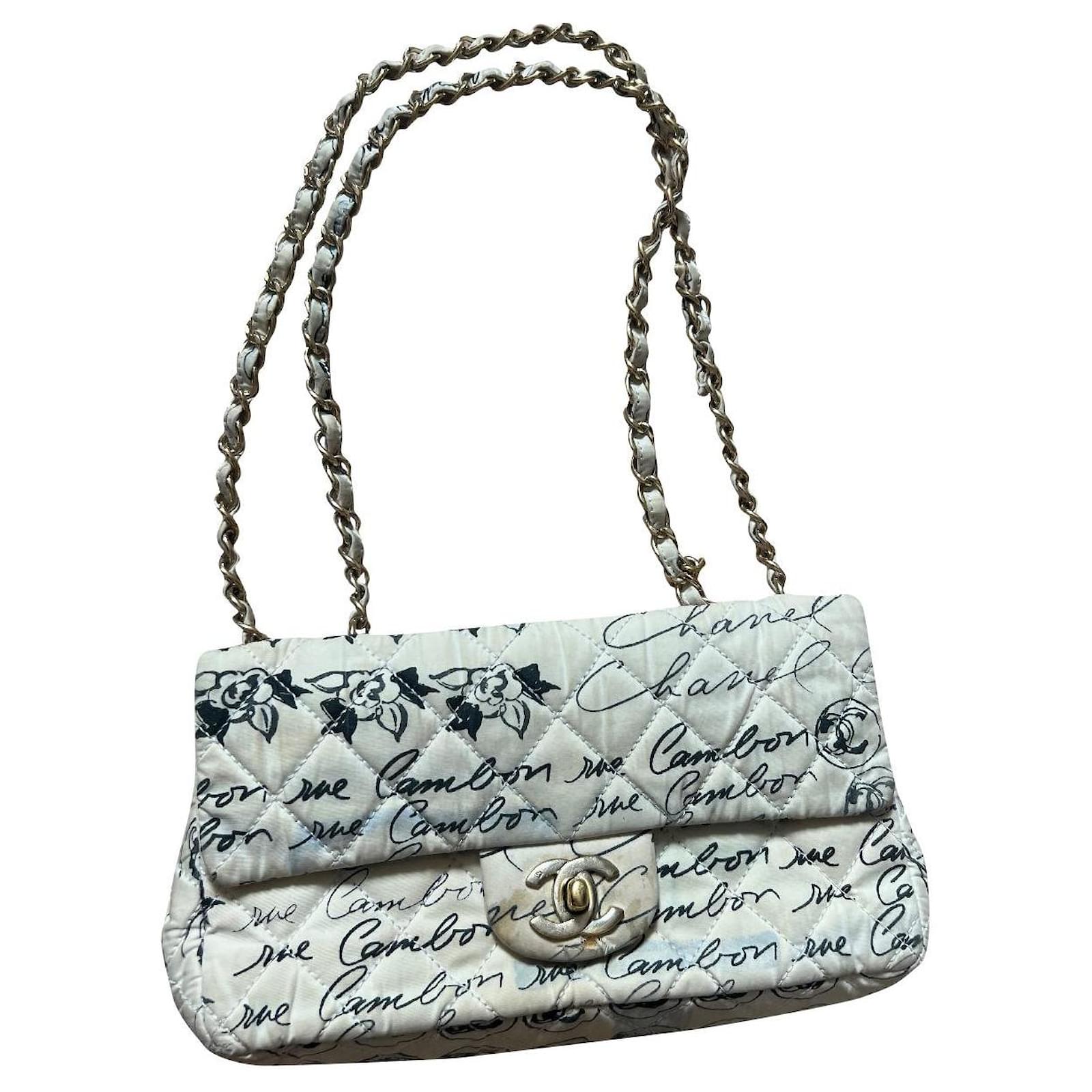 Chanel Handbags Multiple colors Cloth ref.605430 - Joli Closet