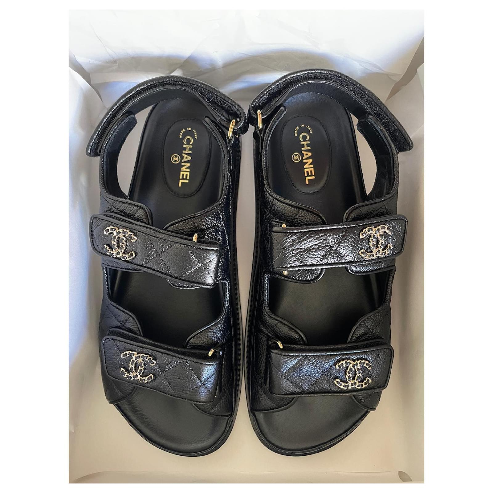 Chanel Dad Sandals Black Leather ref.606416 - Joli Closet