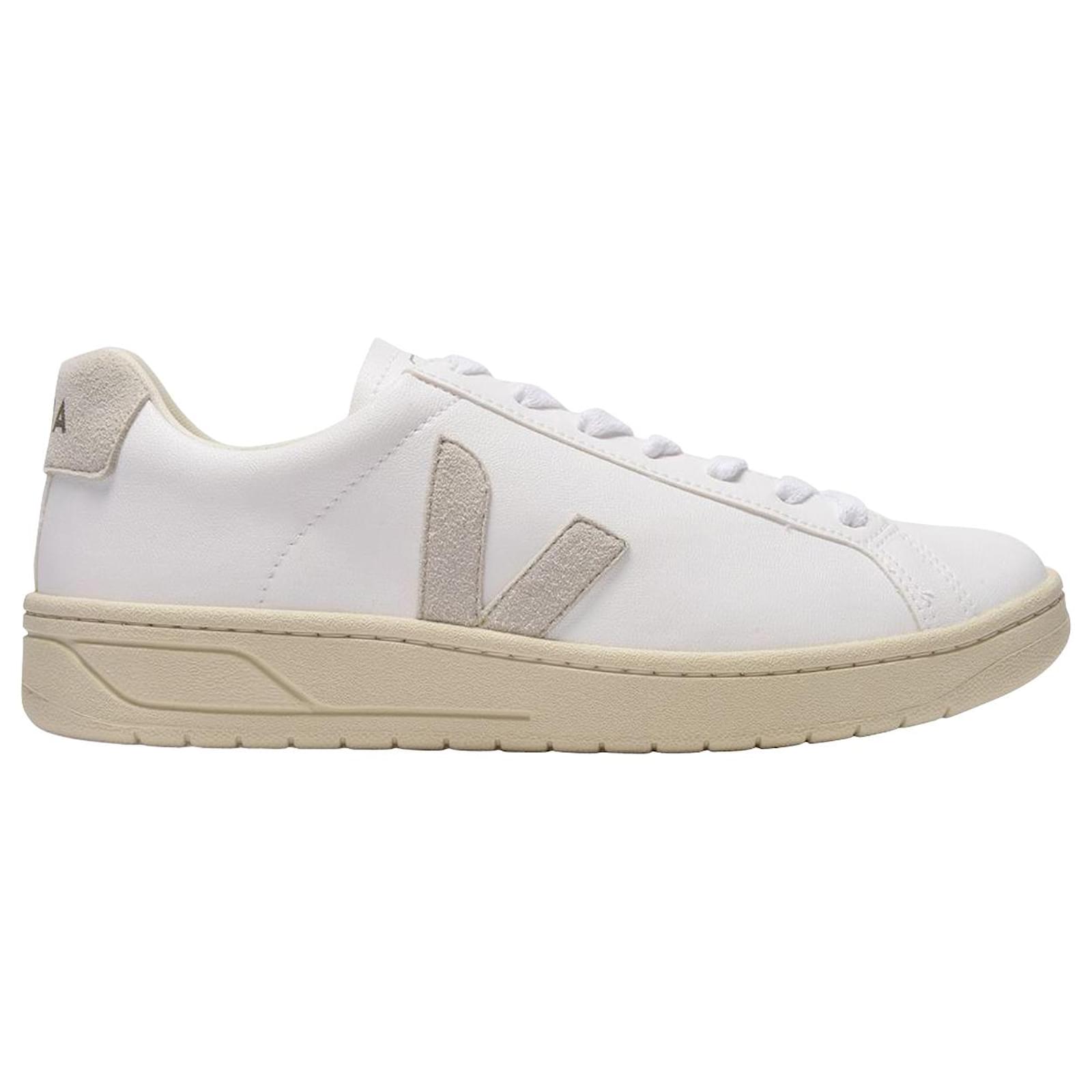 Veja Urca Sneaker, 38 White