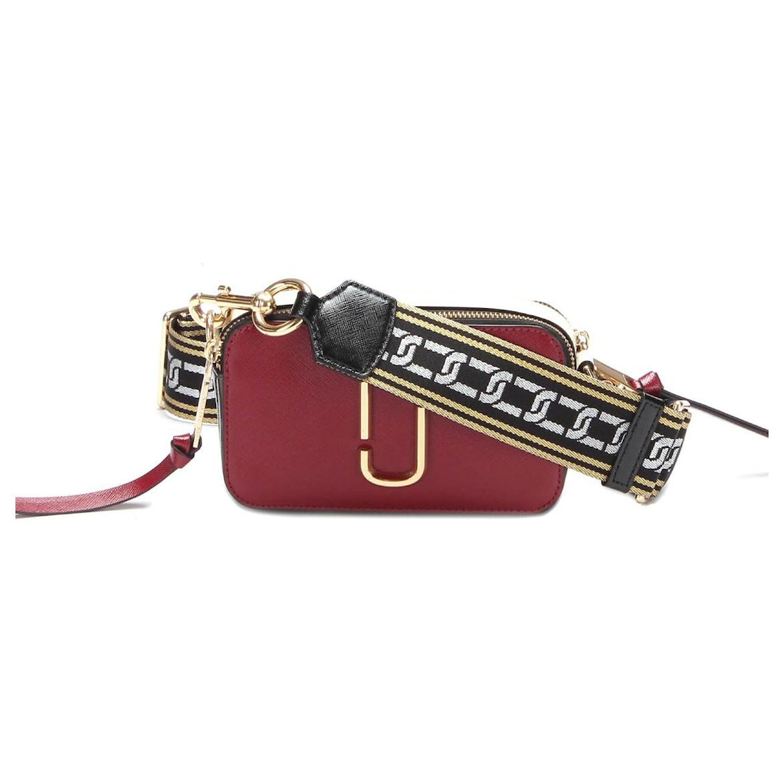 marc jacobs snapshot red
