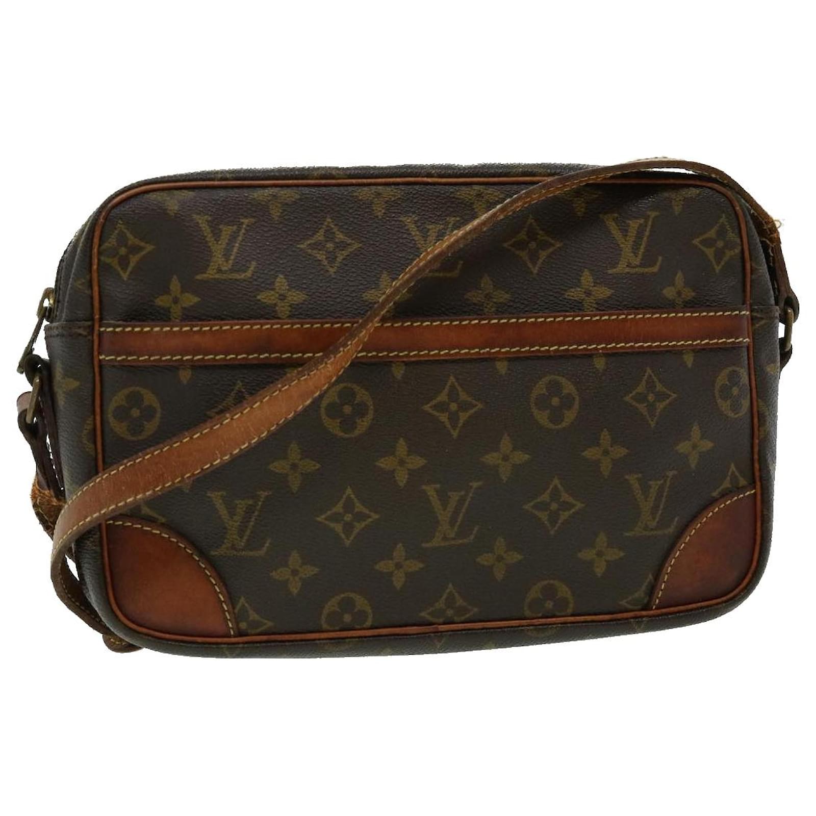 LOUIS VUITTON Monogram Trocadero 27 Shoulder bag