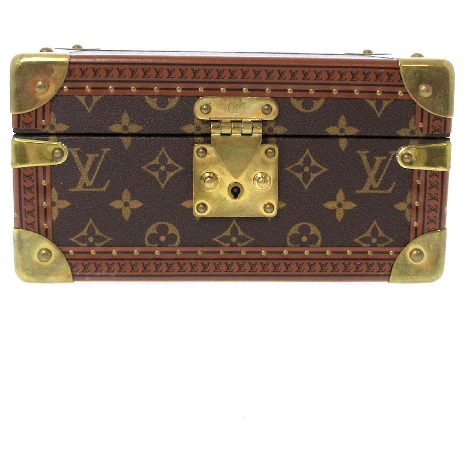 Cofre Louis Vuitton