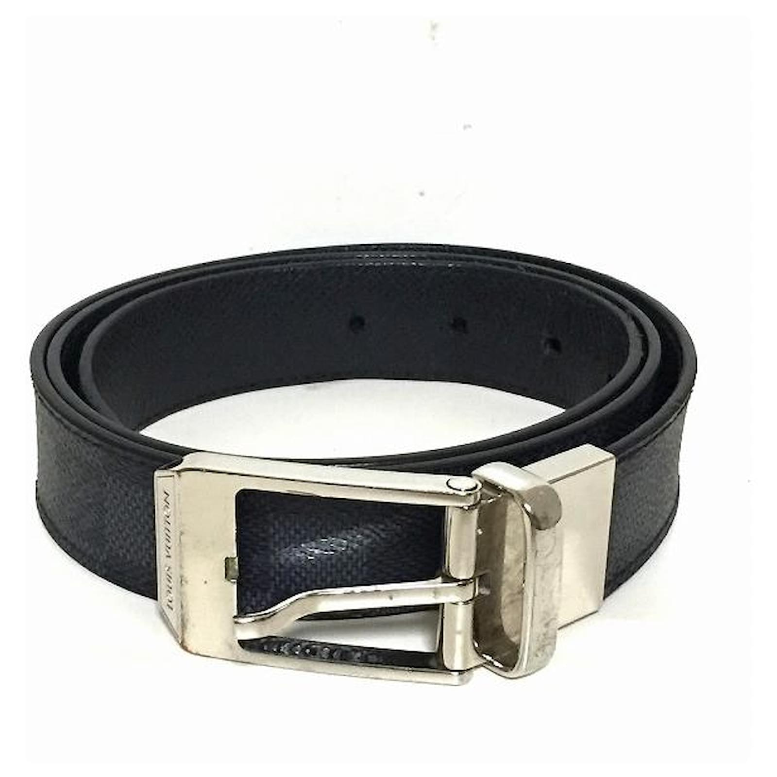 Louis Vuitton Black Leather ref.612094 - Joli Closet