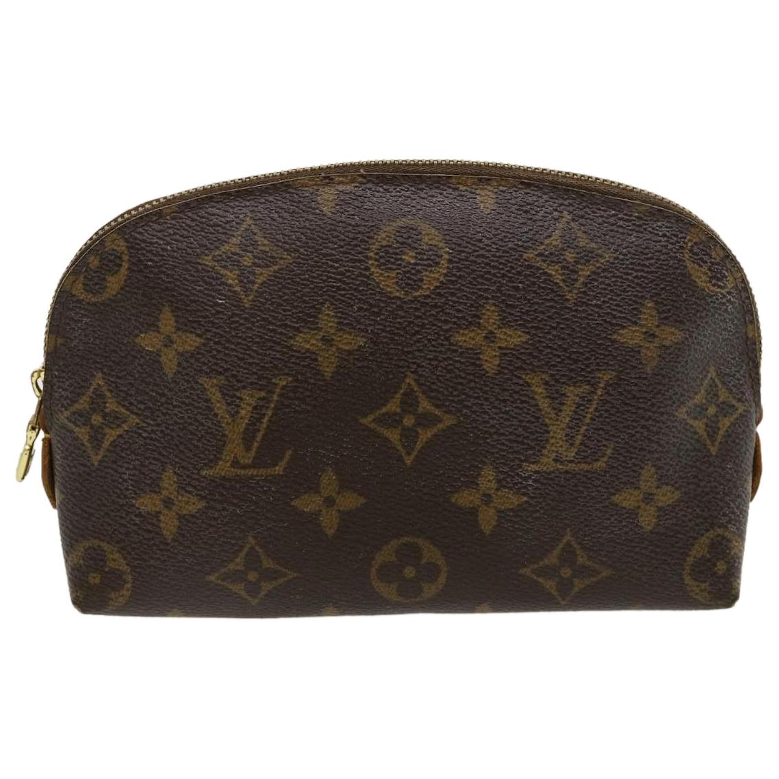 Pochette accessoire cloth clutch bag Louis Vuitton Brown in Cloth