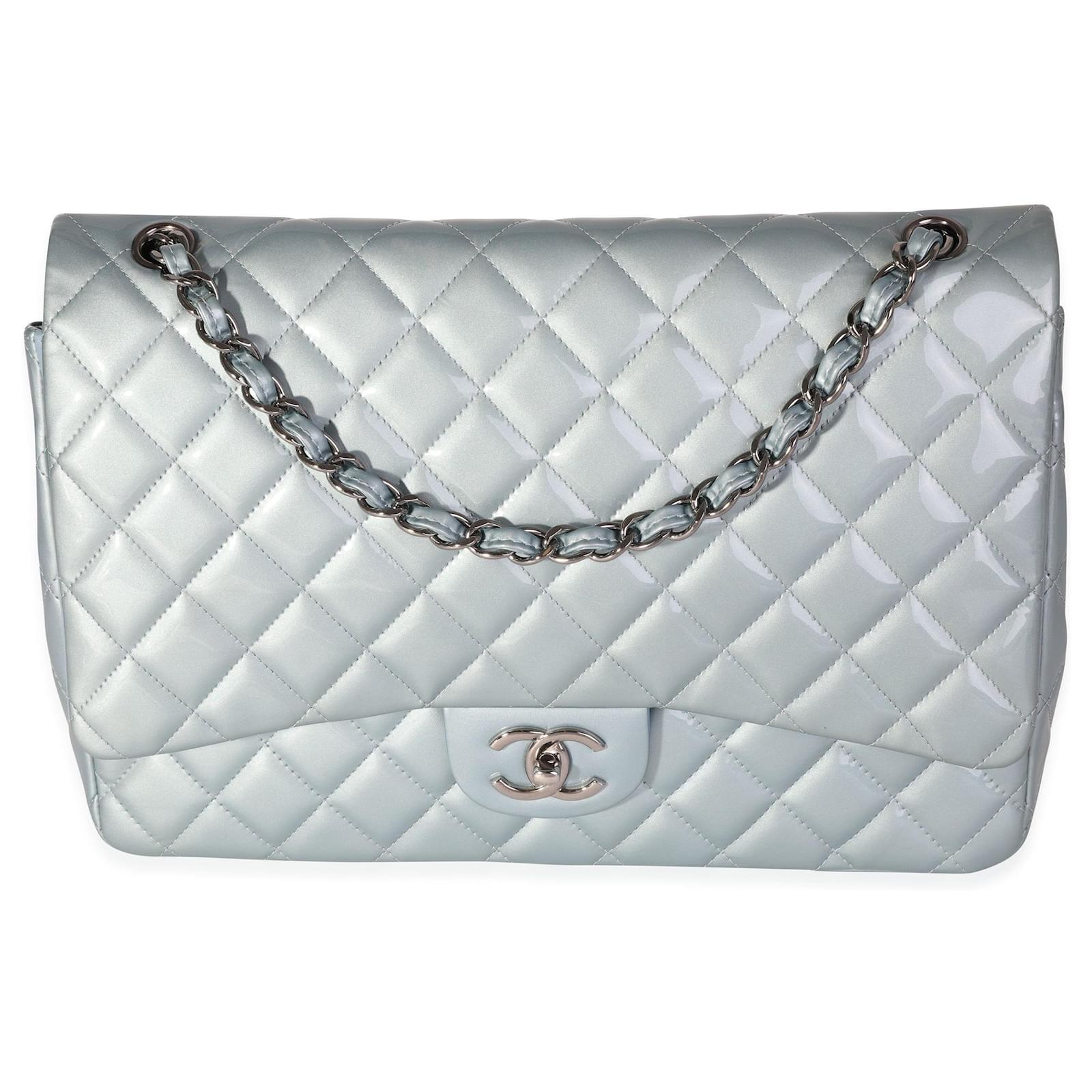 Chanel Light Blue Quilted Patent Leather Maxi Classic Double Flap  ref.614015 - Joli Closet