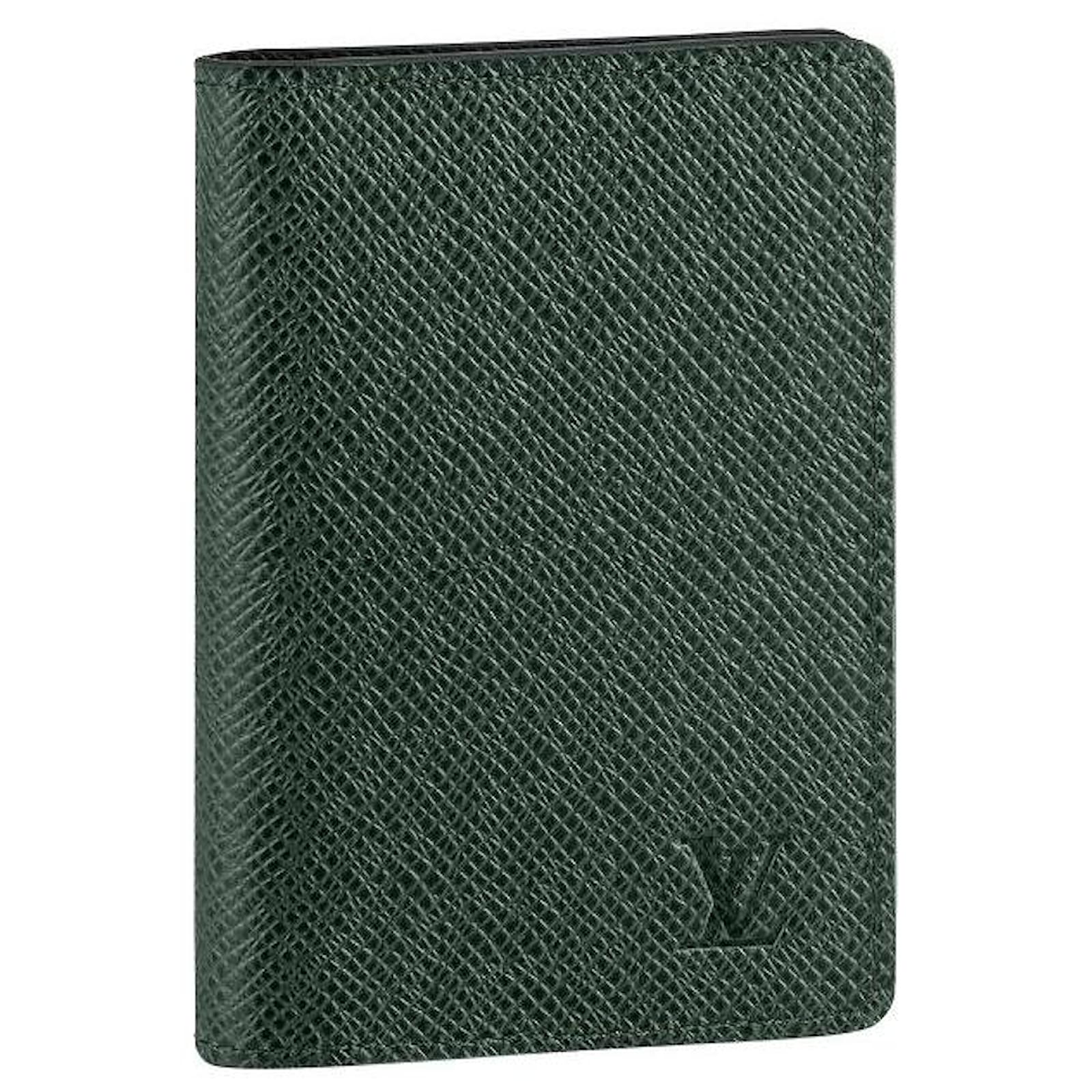 Louis Vuitton LV pocket organizer leather green ref.615471 - Joli Closet