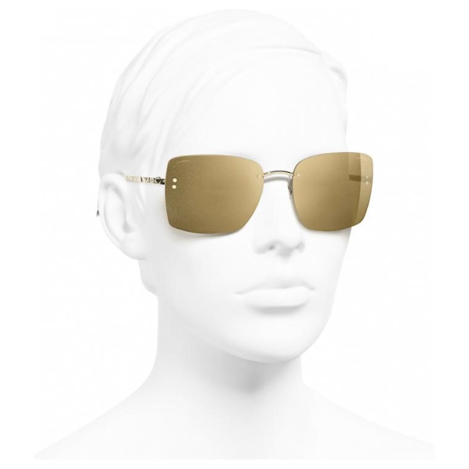 Chanel Square Sunglasses -Gold Glitter - New Gold hardware ref.615626 -  Joli Closet