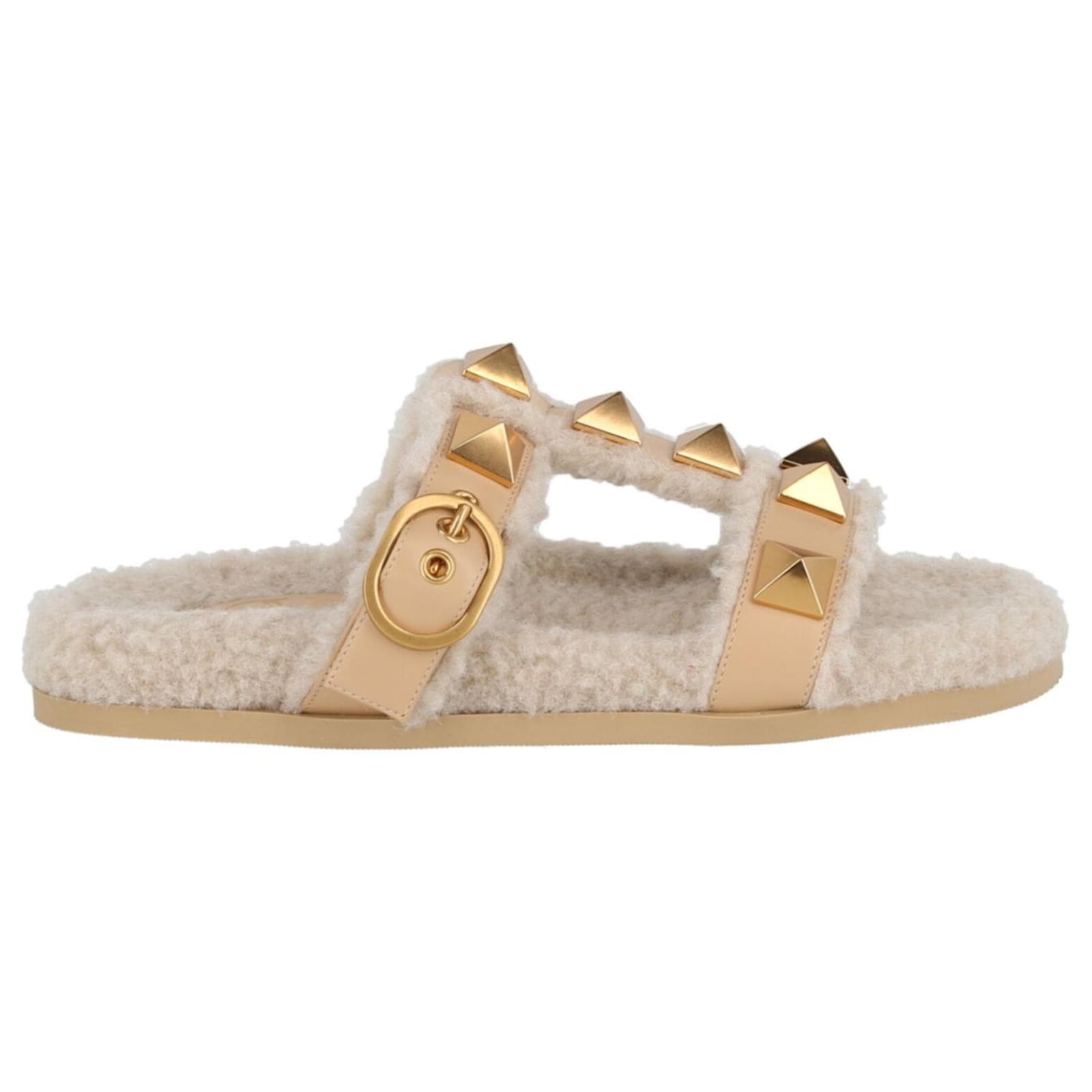 Claquettes en sherpa clous romains Valentino Beige ref.615757