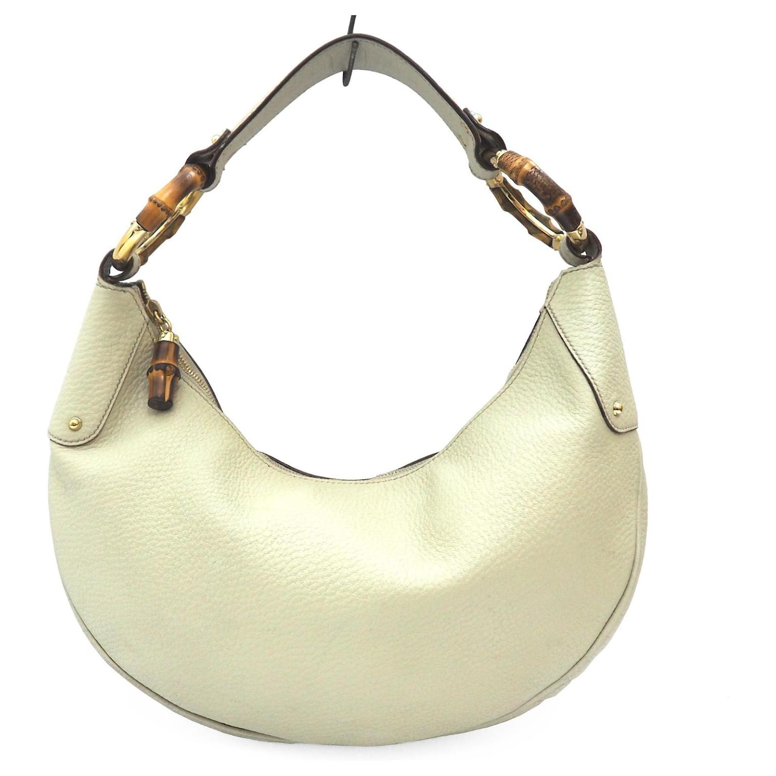 Gucci Bamboo Ring Halbmond Hobo Tasche aus Leder in Creme