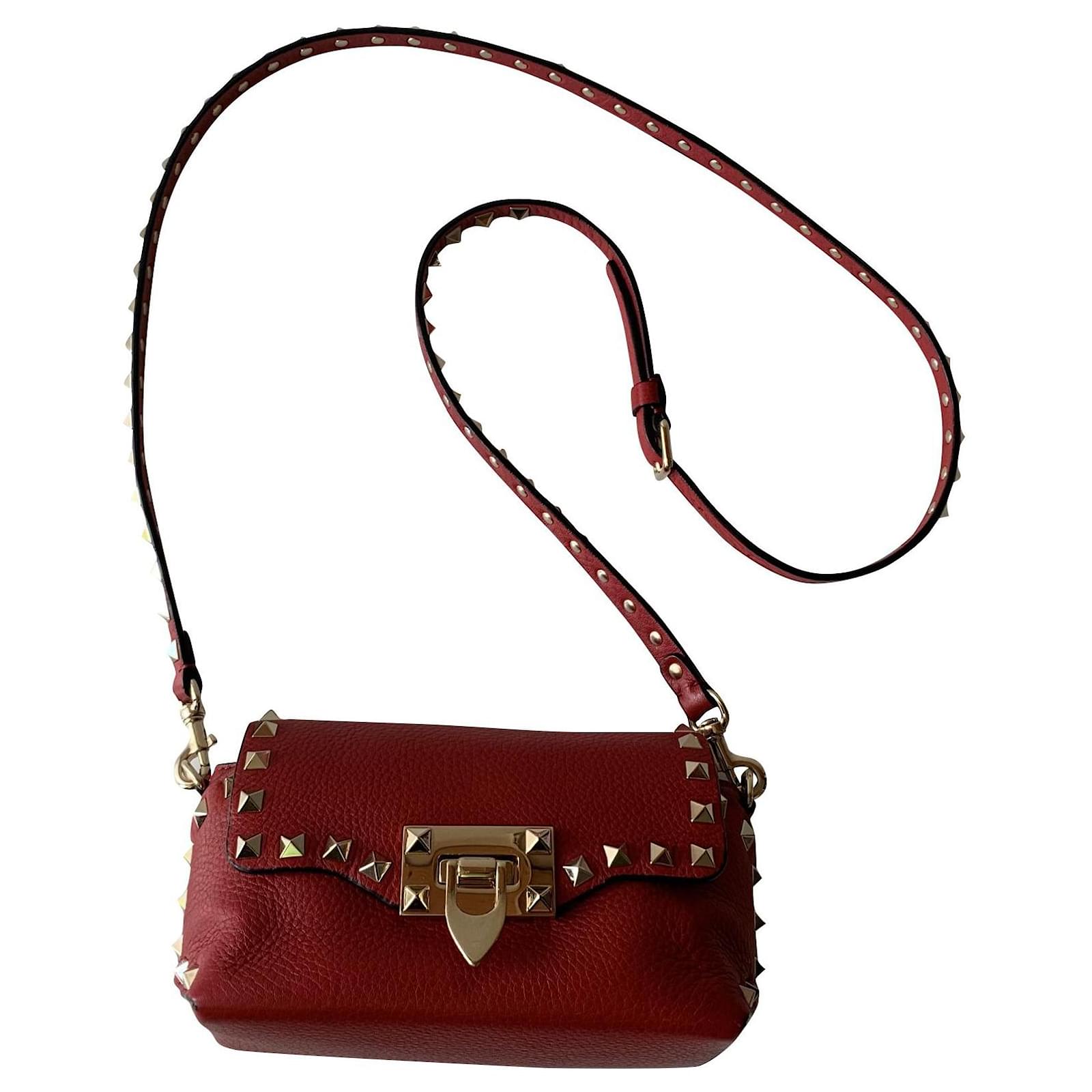 VALENTINO GARAVANI: Rockstud bag in grained leather with studs - Red