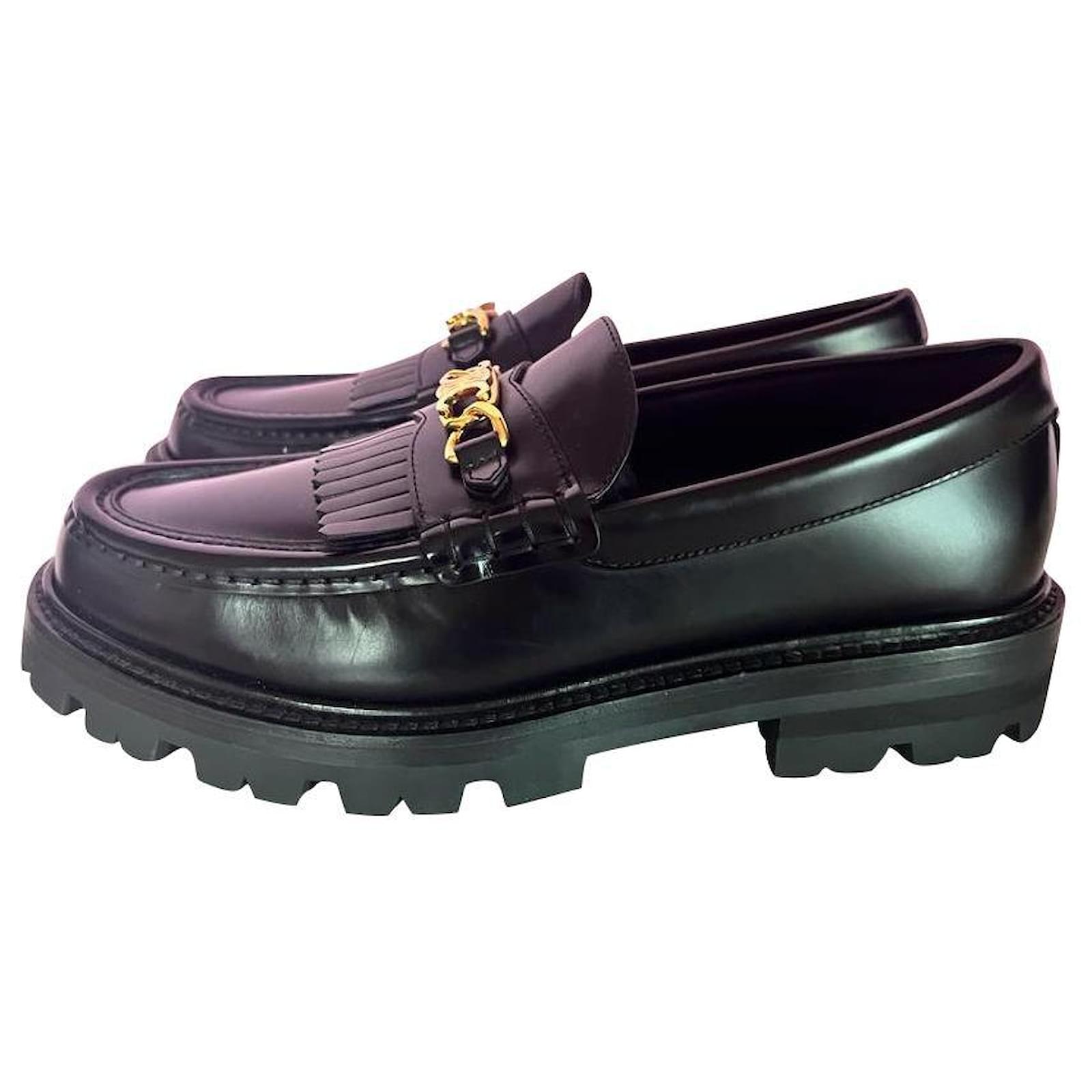 Céline CELINE MARGARET MOCCASIN WITH TRIOMPHE CHAIN in SHINY BULL Black ...
