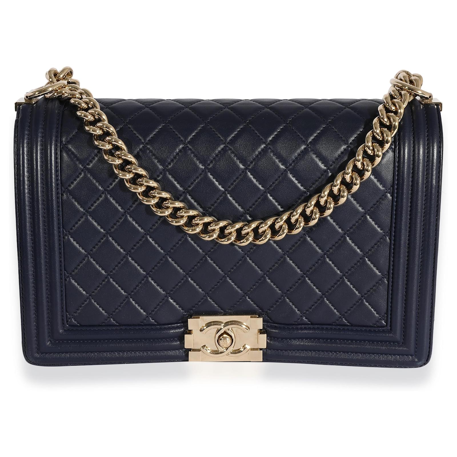 Chanel Navy Quilted Lambskin Large Boy Bag Blue Leather ref.617491 - Joli  Closet