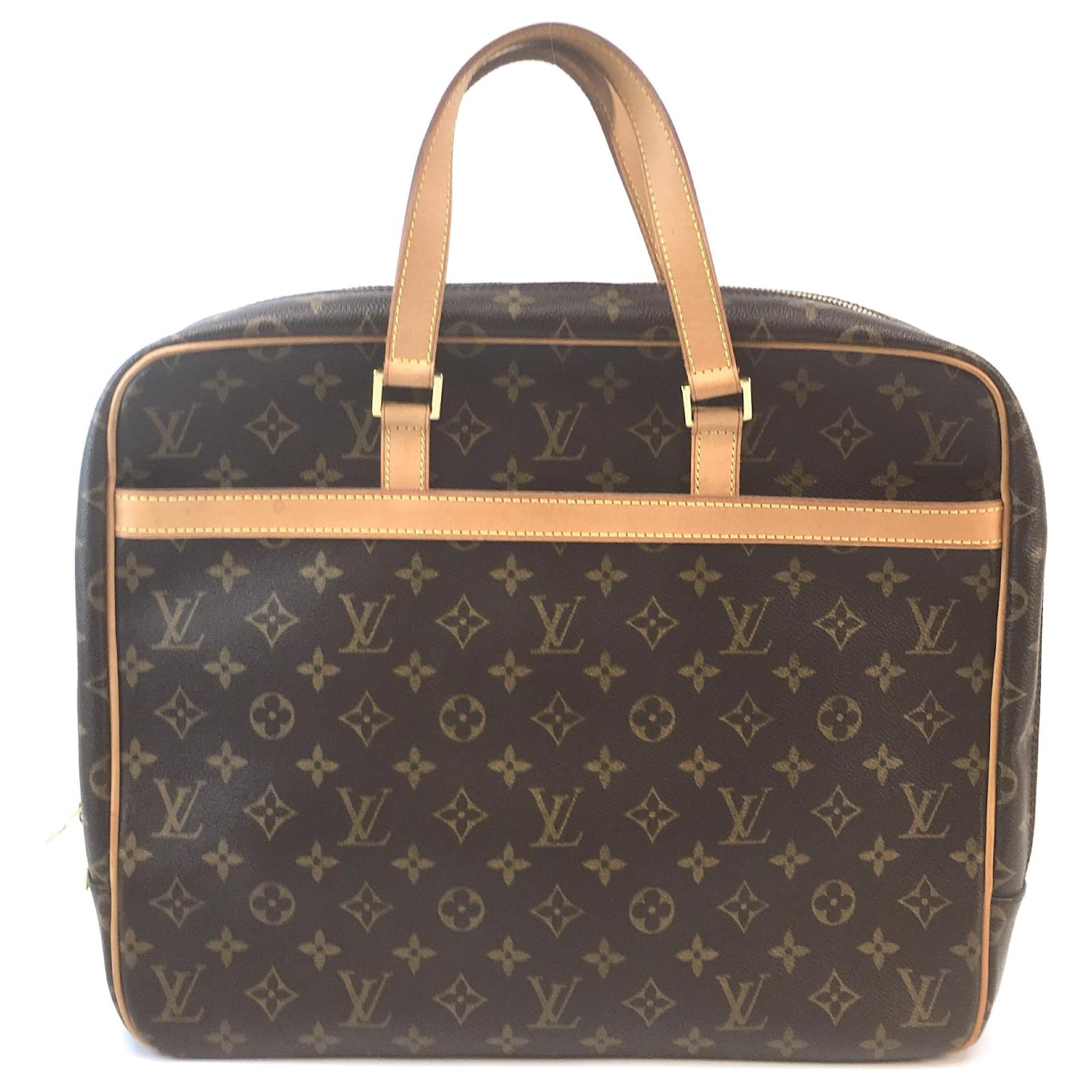 Louis Vuitton Pegase Light Bags Brown Leather ref.618622 - Joli Closet