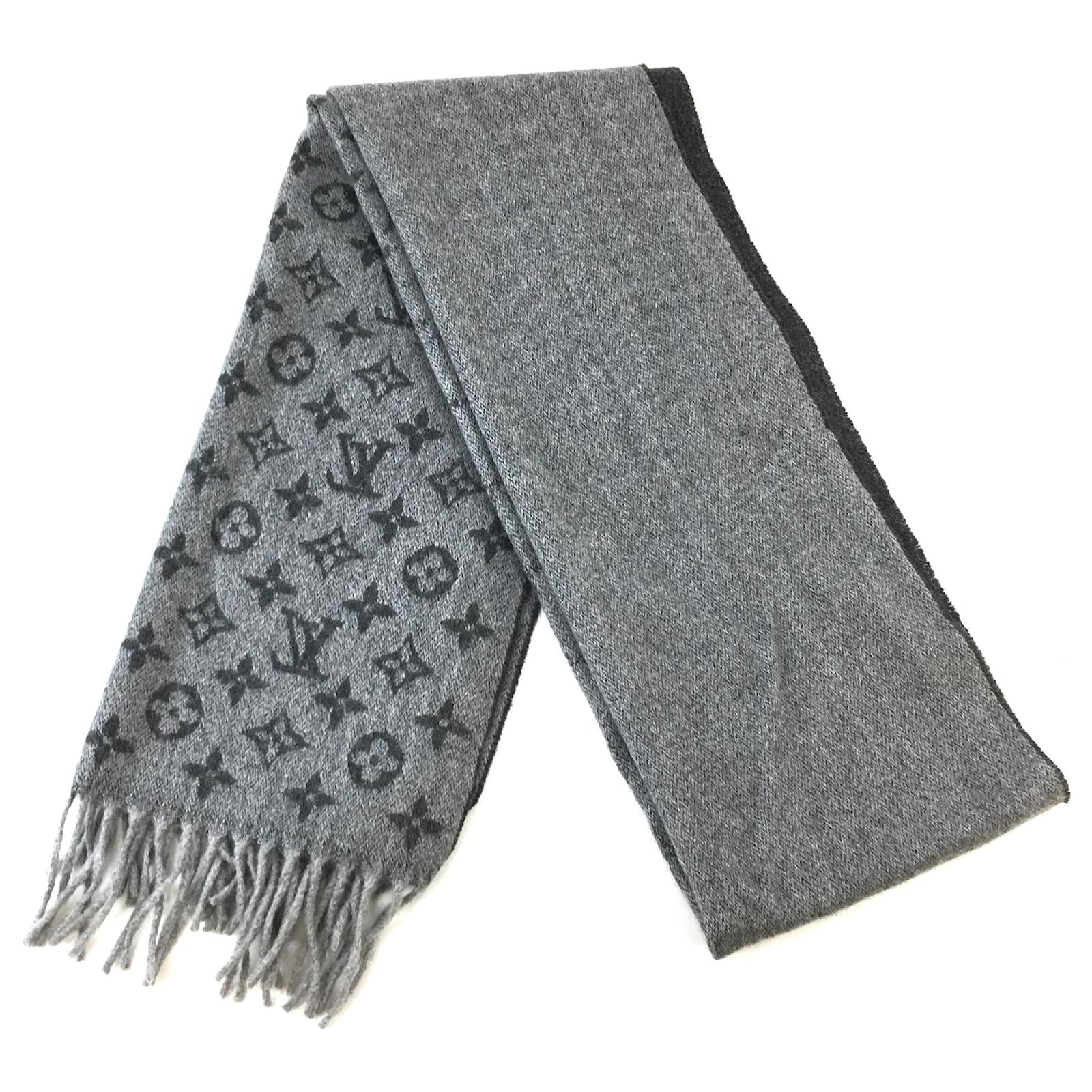 Pre-Owned Louis Vuitton Silk Scarf Muffler Rectangular Pattern