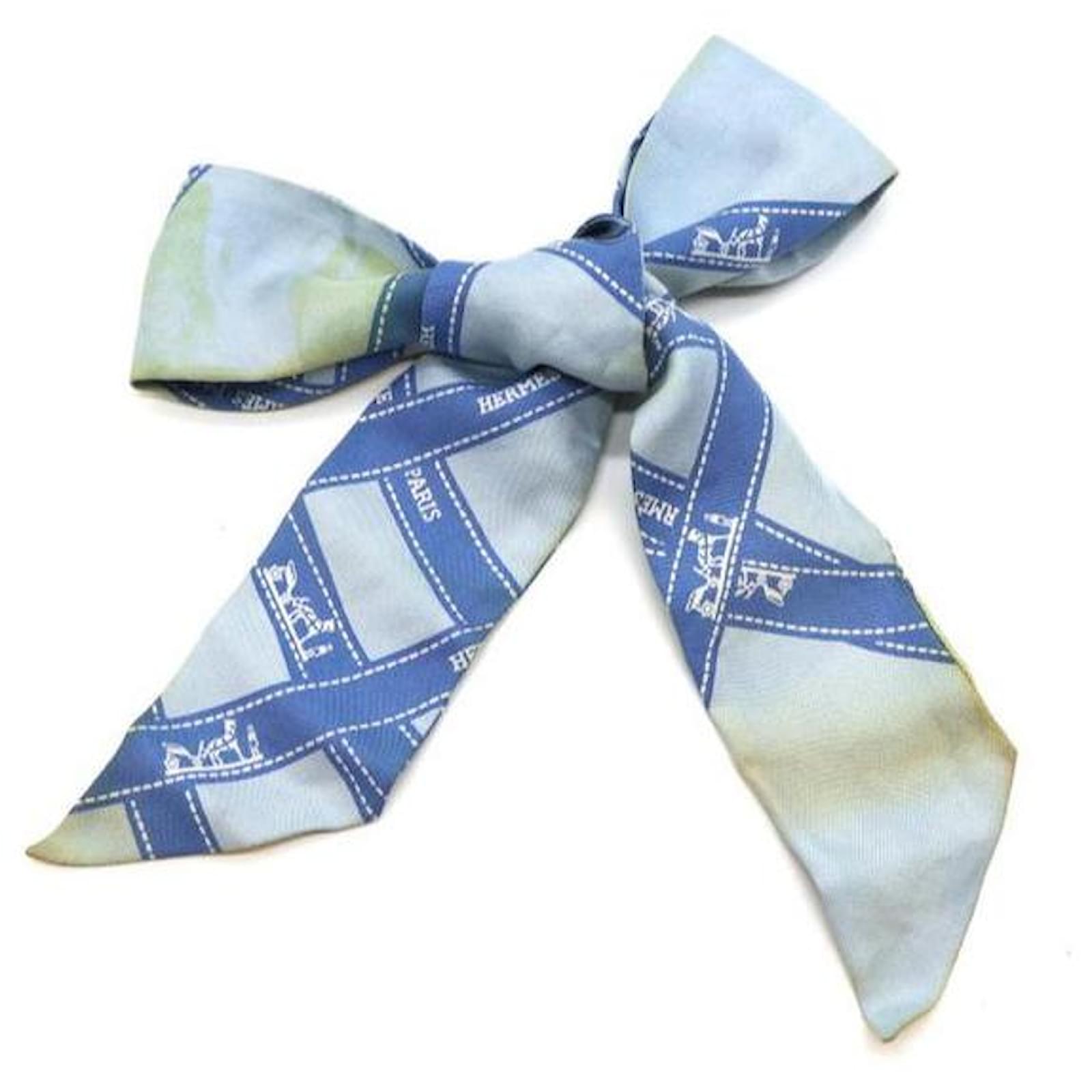 Écharpe Longue Vintage Bornholm En Soie Bleue – Motif Artistique – Femme