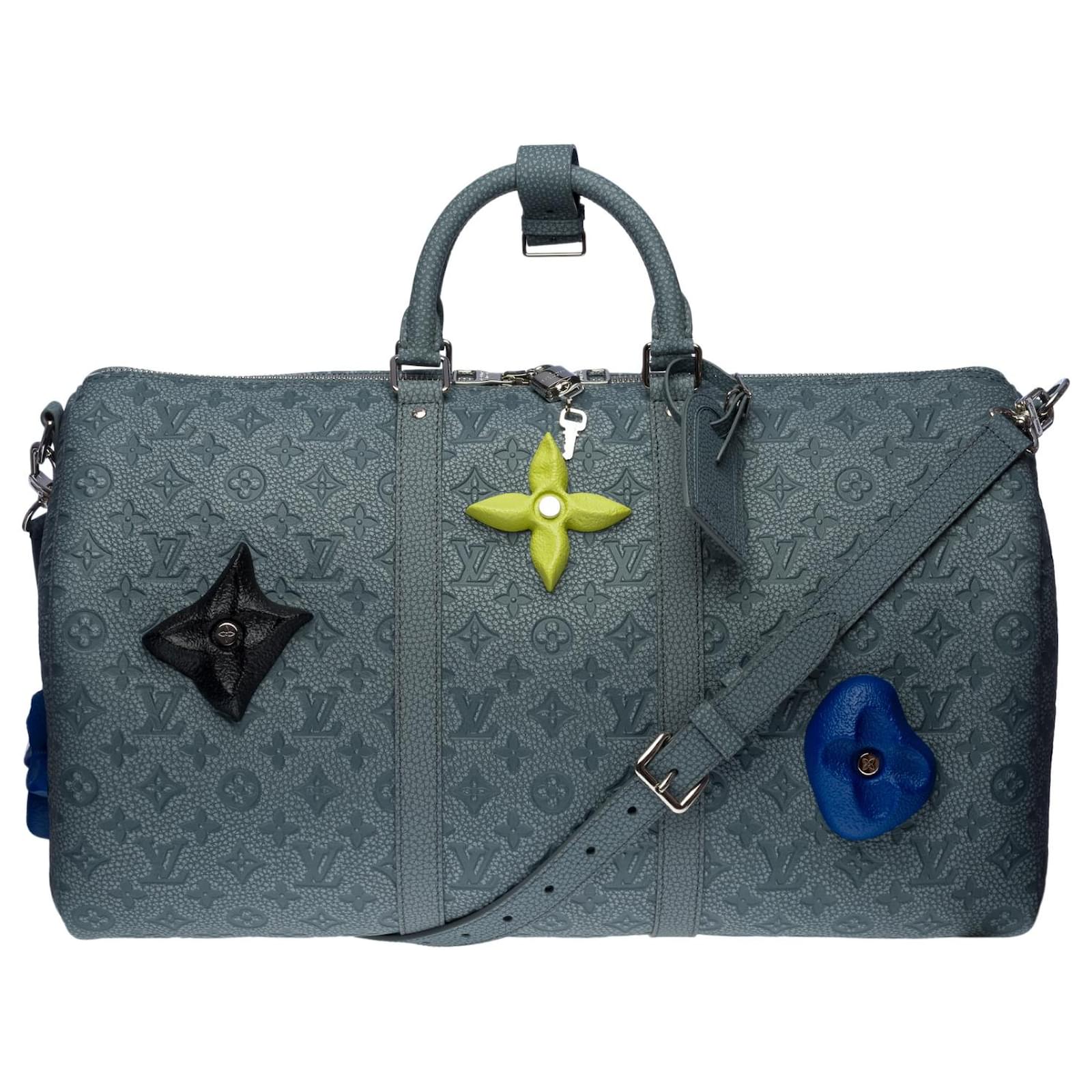 Louis Vuitton NEW - Ultra Exclusive - Virgil Abloh Fashion Shows - Keepall  50 Granite shoulder strap in gray Taurillon leather Grey ref.619006 - Joli  Closet