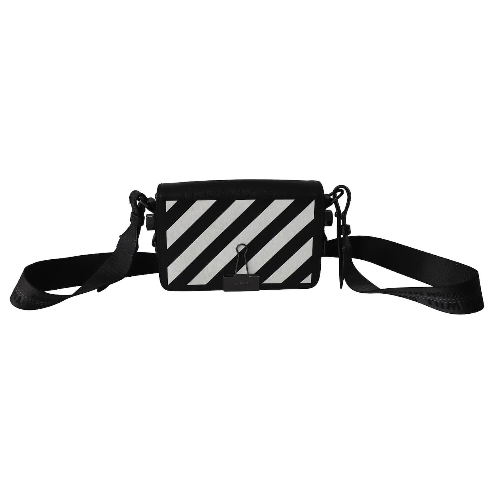 Inspirere beslutte Sult Off White Off-White Diagonal Stripe Binder Clip Shoulder Bag in Black  Leather ref.620433 - Joli Closet