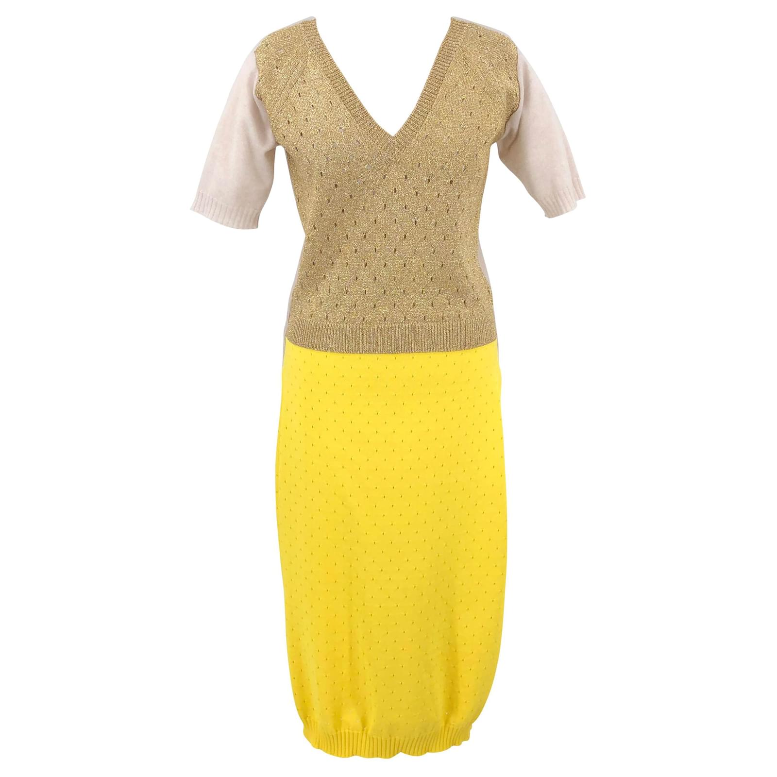 Louis Vuitton dress in gold cream cashmere with yellow skirt Wool  ref.621426 - Joli Closet