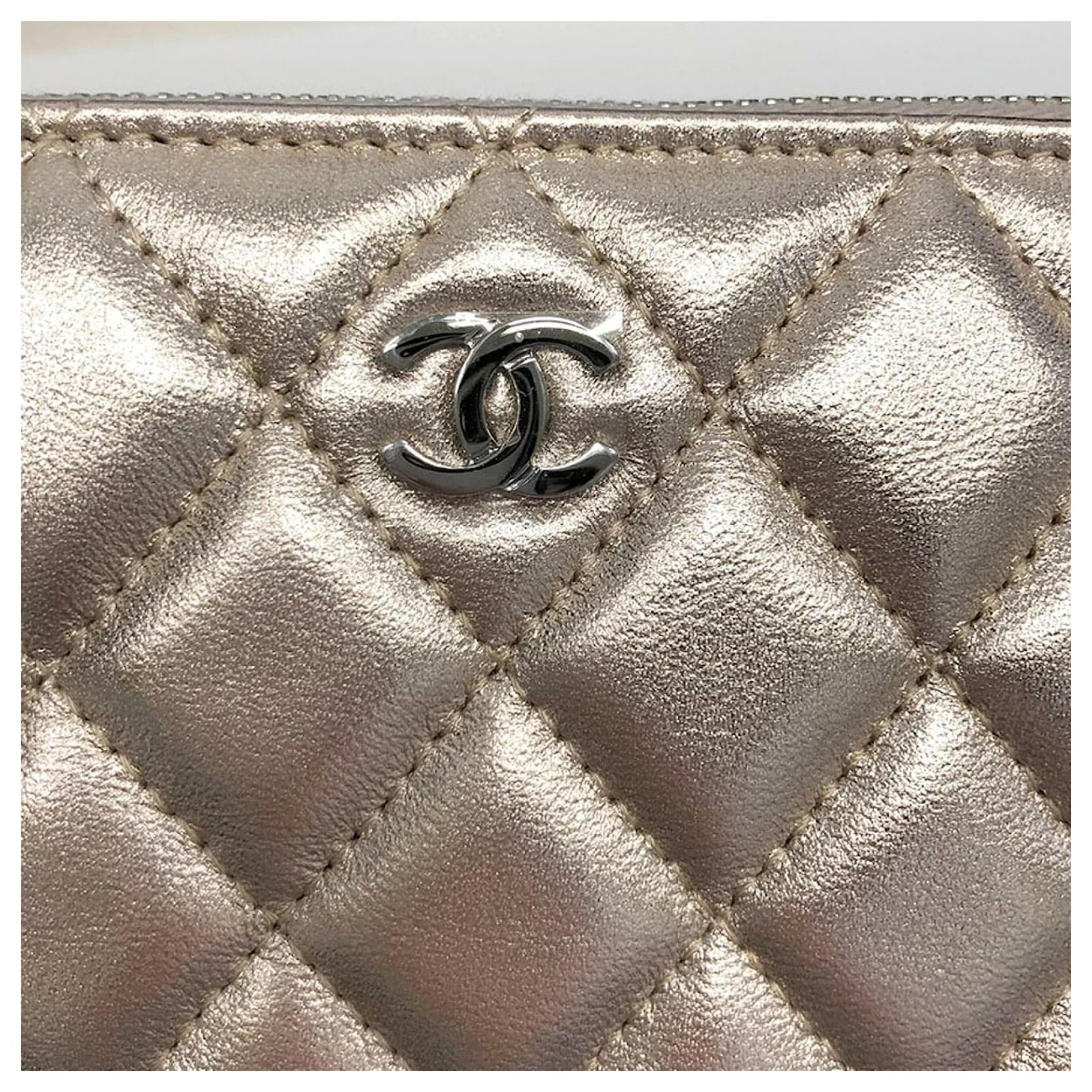 Chanel Handbags Lambskin ref.623327 Joli Closet