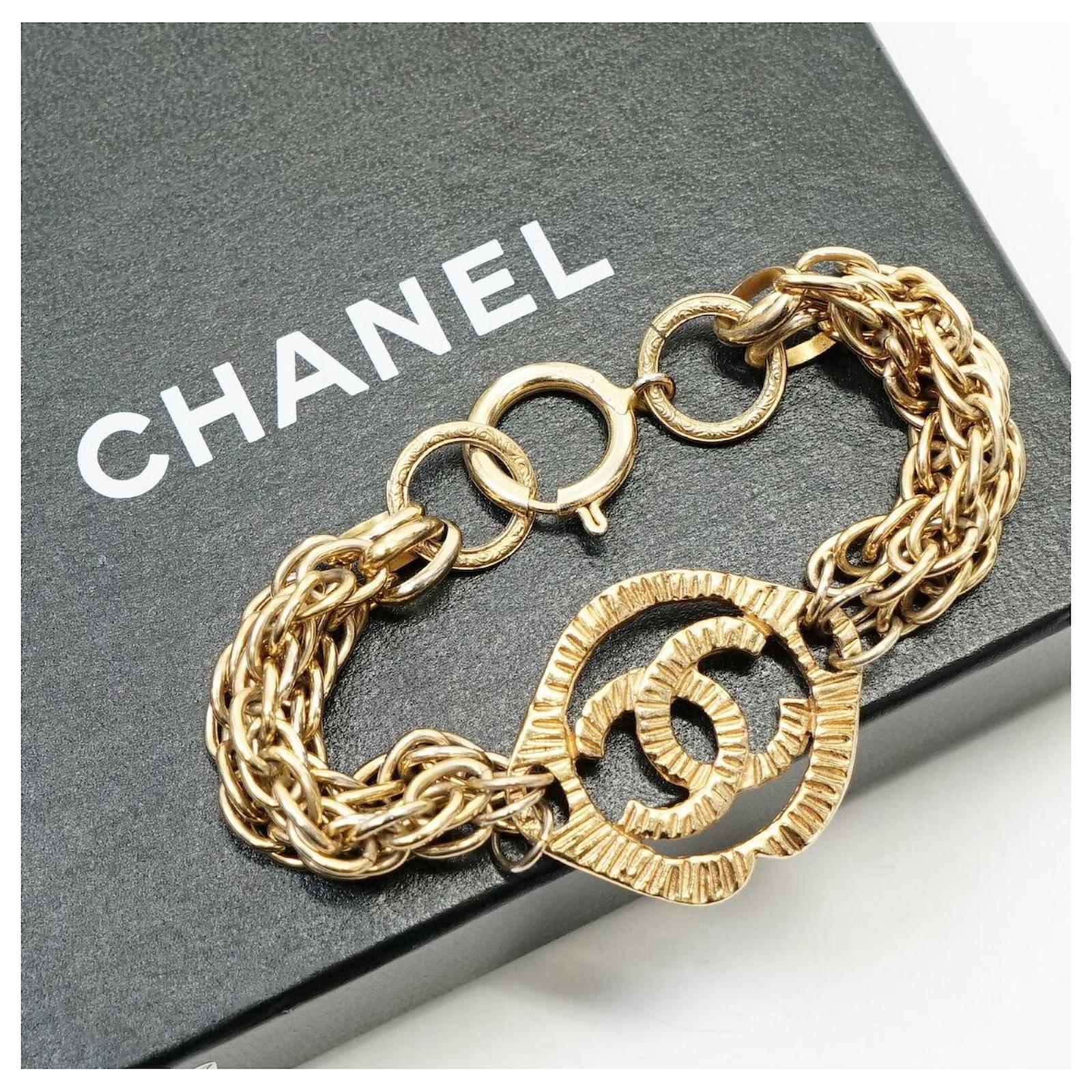 Chanel □Vintage□ Gold Chain Bracelet CC Logo Coco Mark Gold hardware  ref.623820 - Joli Closet