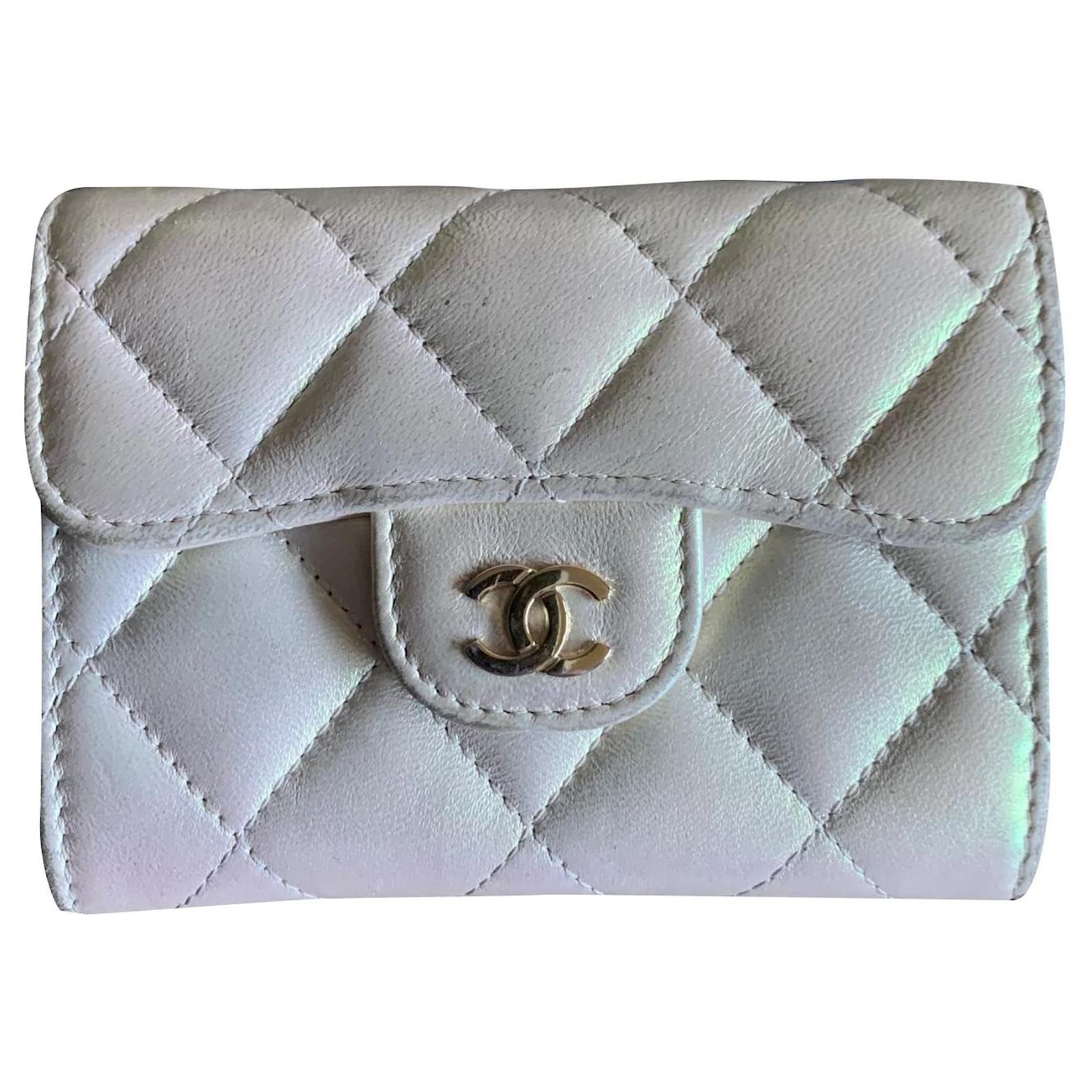 Chanel Timeless Classique card wallet Leather ref.623924 - Joli Closet