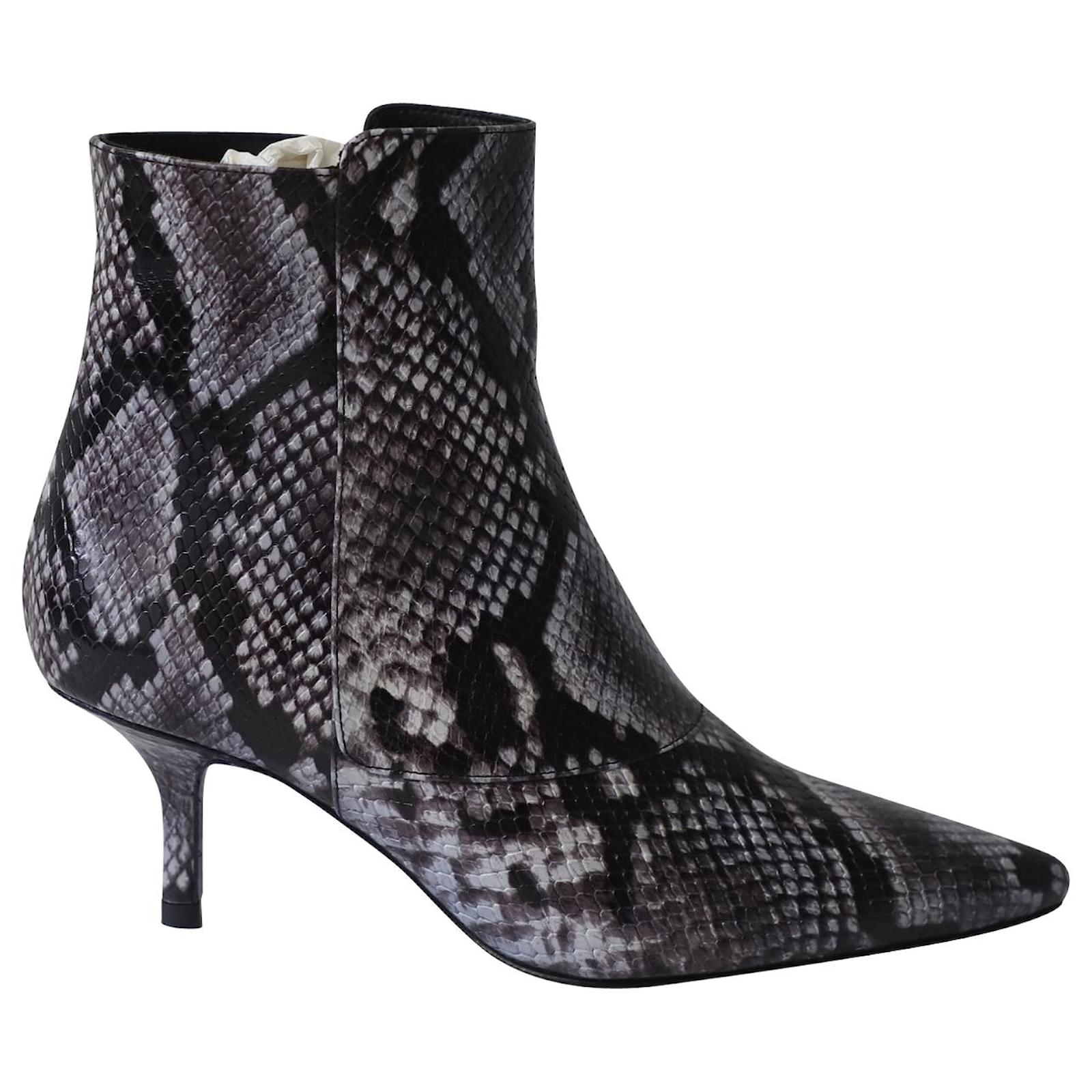 Anine Bing Ankle Boots in Phyton Print Leather ref.625087 - Joli Closet