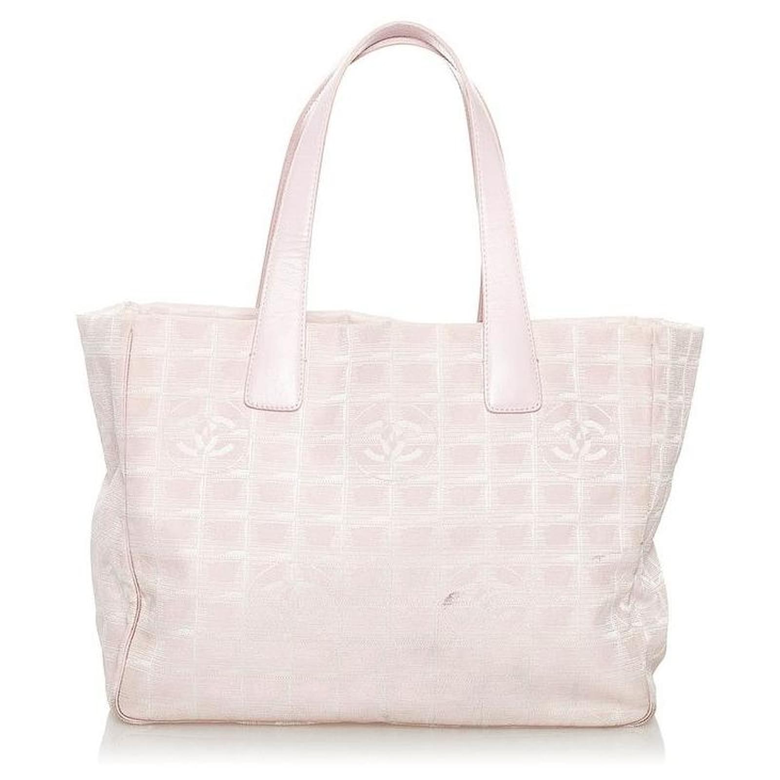 Chanel New Travel Line Tote Bag Pink Nylon ref.625550 - Joli Closet