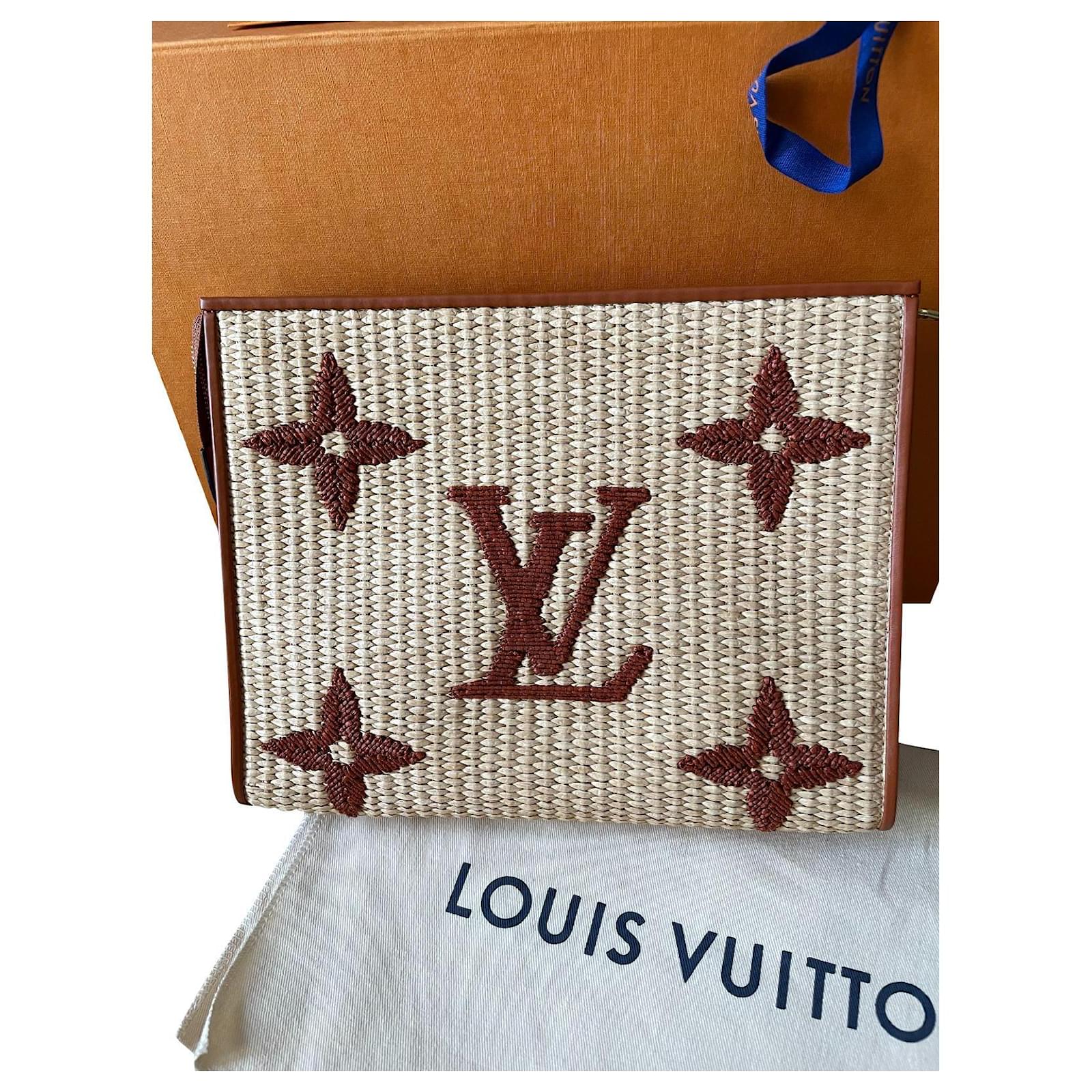 Louis Vuitton toilet pouch 26 Raffia monogram Beige Straw ref.629003 - Joli  Closet