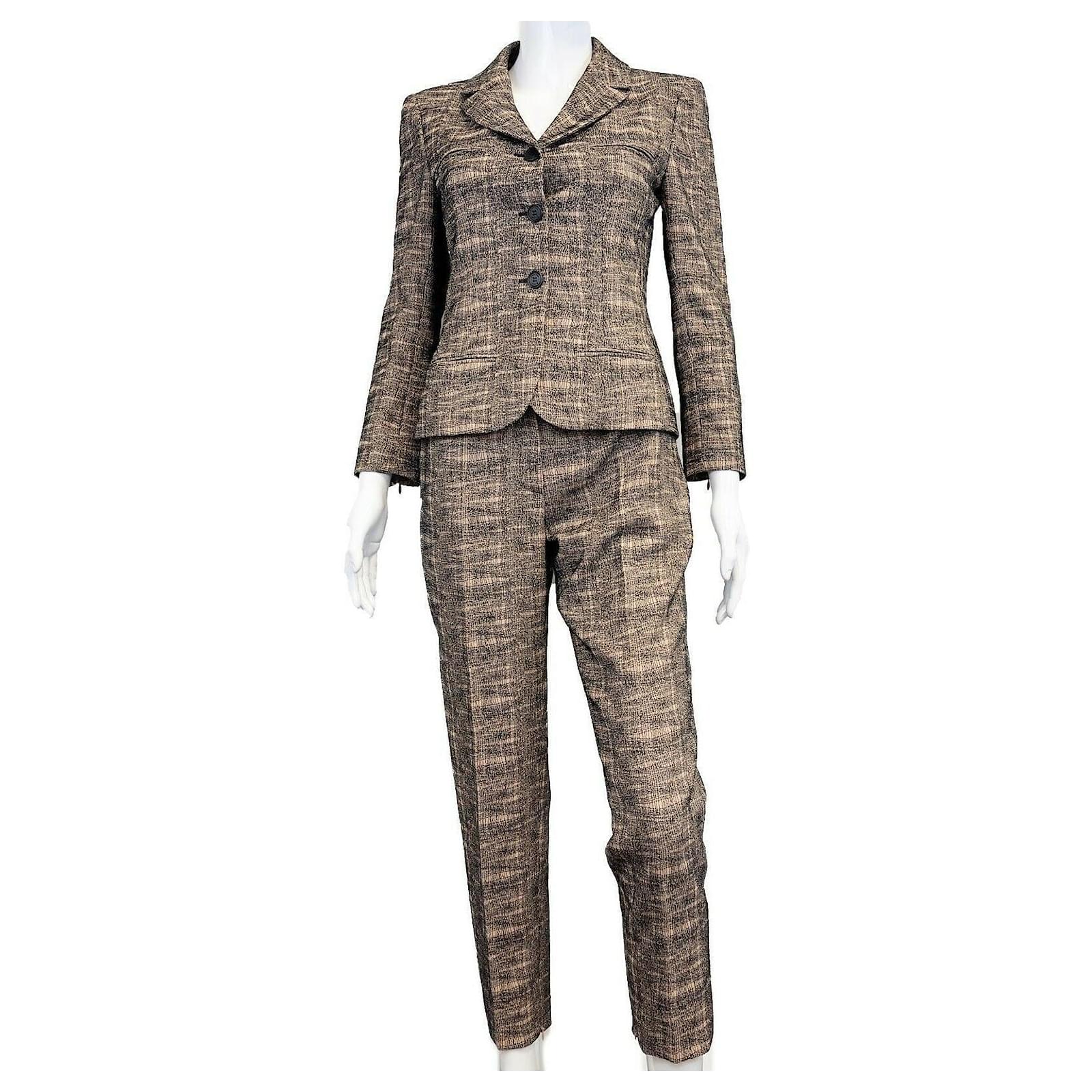 Chanel - 03P 2003 Spring Black Beige Jacket Pant Suit Set ref.630275 - Joli  Closet