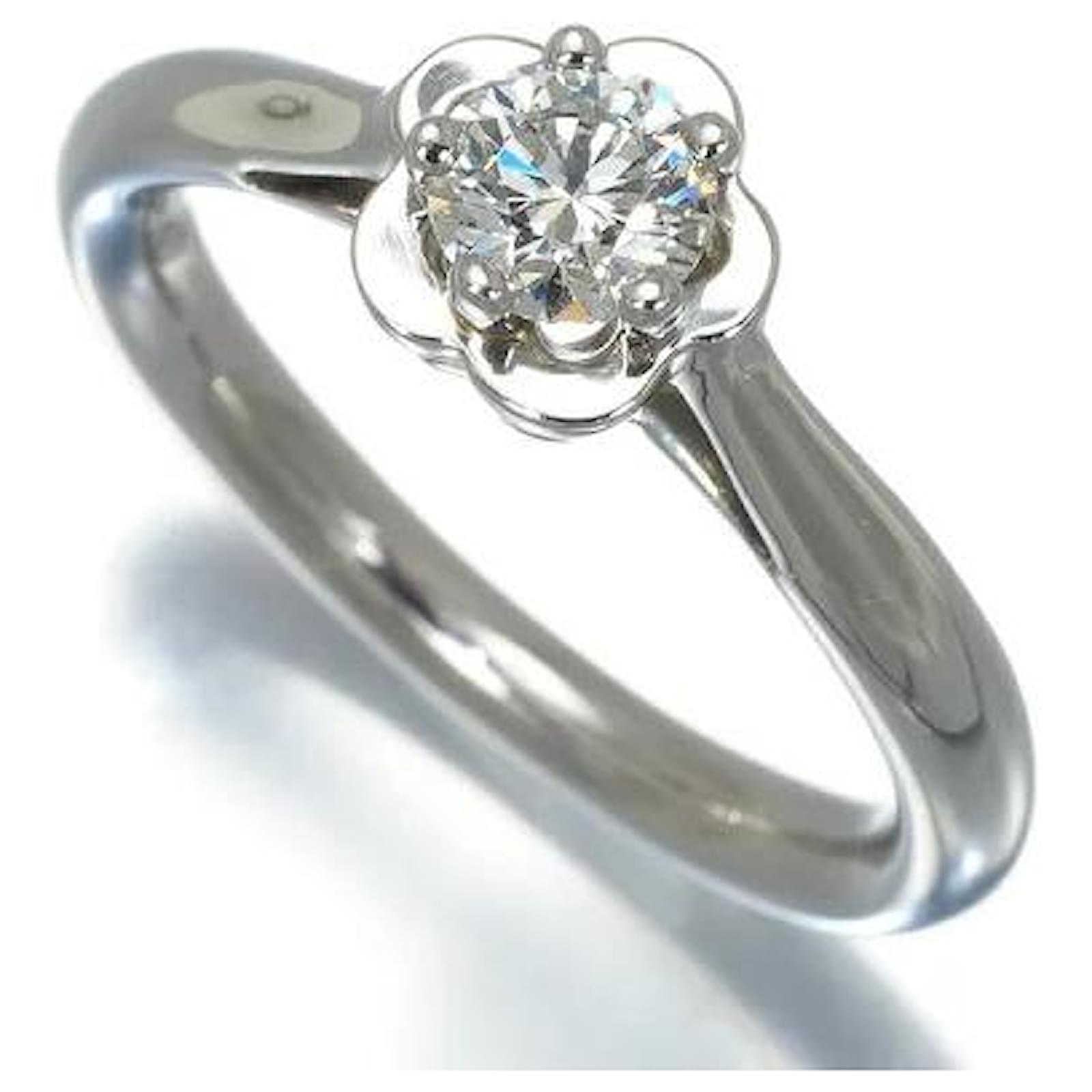 chanel diamond camellia ring
