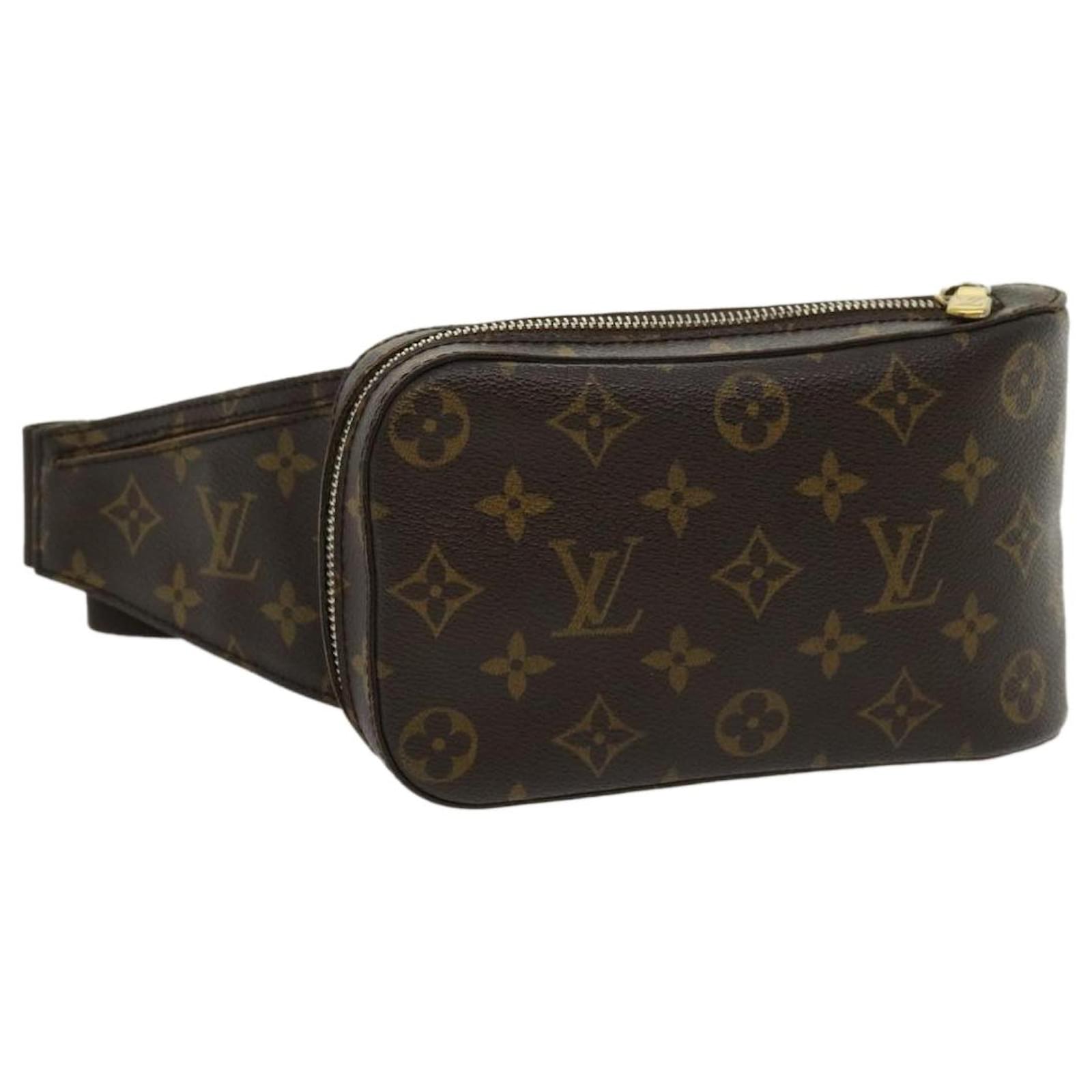 Louis Vuitton Geronimos Shoulder Bag Authenticated By Lxr