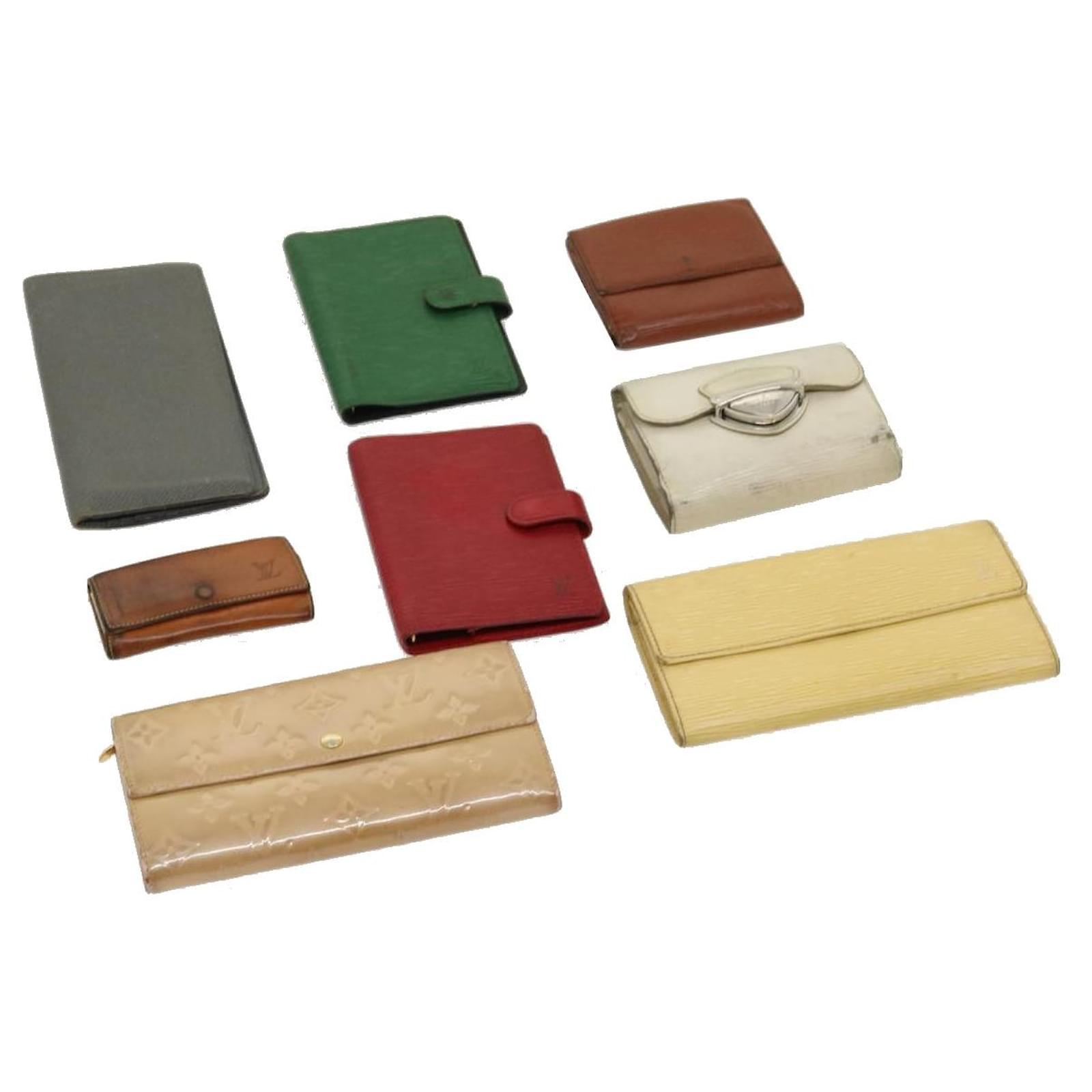 Louis Vuitton Epi Vernis Wallet 8Set Red Beige Green LV Auth am2579g  Leather ref.635238 - Joli Closet