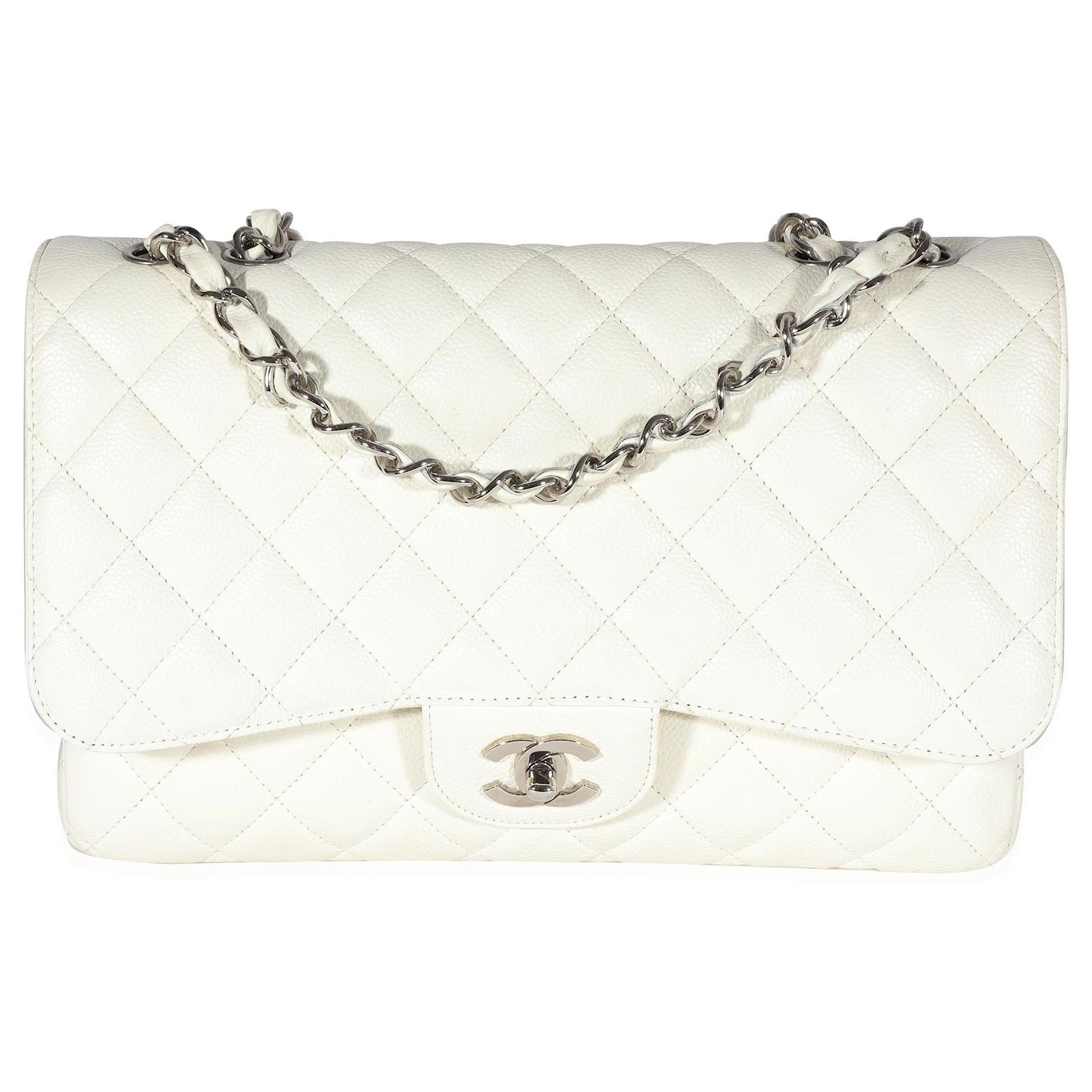 Chanel White Quilted Caviar Jumbo Classic Single Flap Bag ref.637123 - Joli  Closet